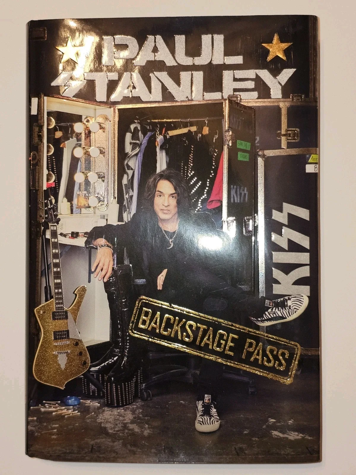 Paul Stanley — PAUL STANLEY SIGNED AUTOGRAPH "BACKSTAGE PASS" BOOK - KISS ICON, THE STARCHILD