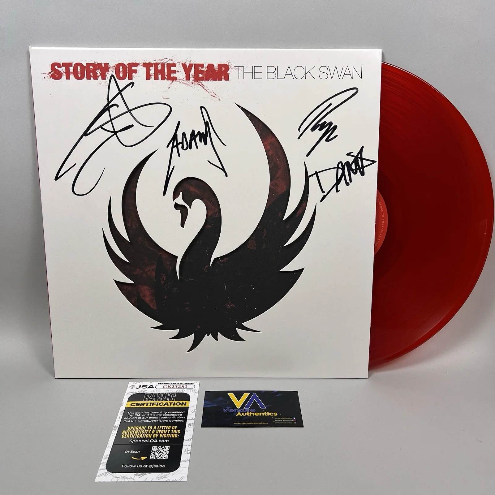 STORY OF THE YEAR Signed "The Black Swan" LP Vinyl Record w/ JSA COA, изображение 4