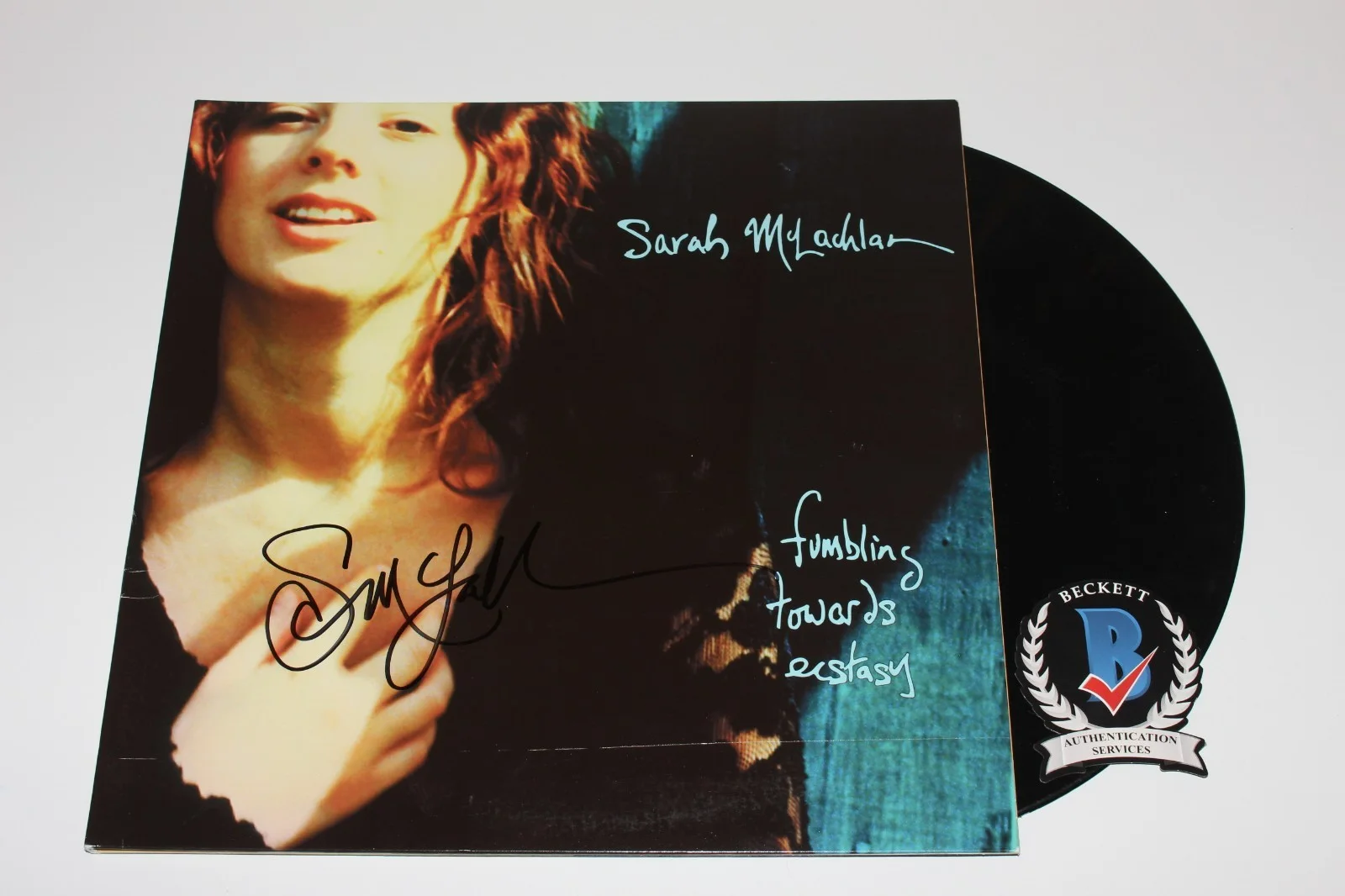 SARAH MCLACHLAN SIGNED 'FUMBLING TOWARDS ECSTASY' ALBUM VINYL RECORD BECKETT COA, изображение 3