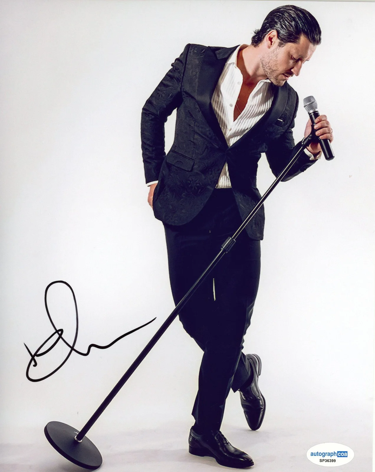 Valentin Chmerkovskiy — Val Chmerkovskiy "Dancing with the Stars" AUTOGRAPH Signed 8x10 Photo ACOA, image 2