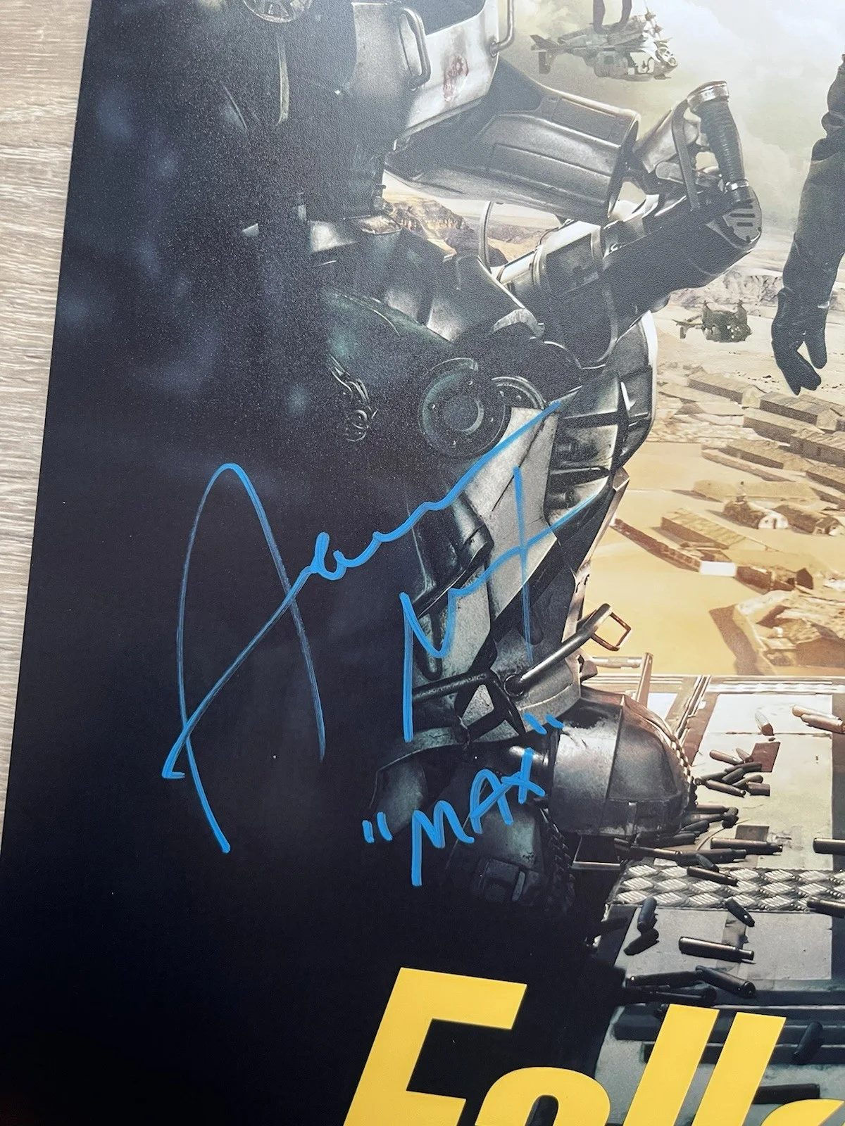 Aaron Moten — Aaron Moten Signed Inscribed Fallout 11x17 Photo Beckett COA Maximus, image 4