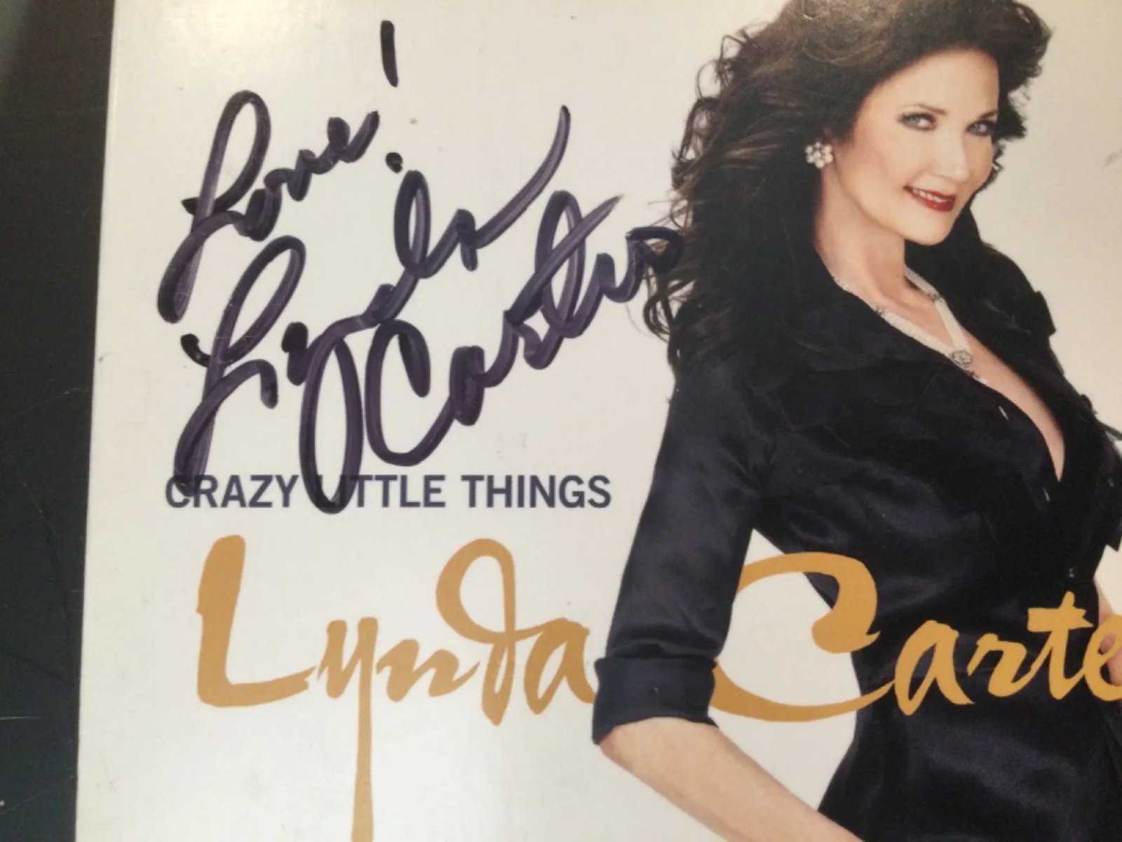 Lynda Carter SIGNED Crazy Little Things CD Wonder Woman, изображение 2