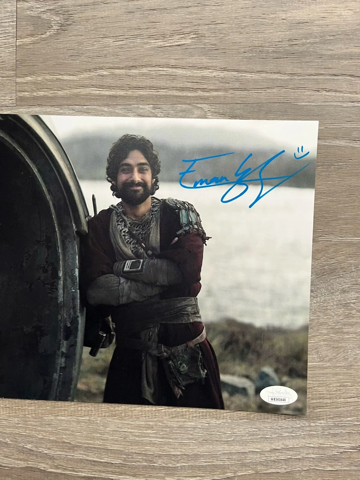 Eman Esfandi — Eman Esfandi Signed Ezra Bridger 8x10 Photo JSA COA AHSOKA Star Wars, изображение 4