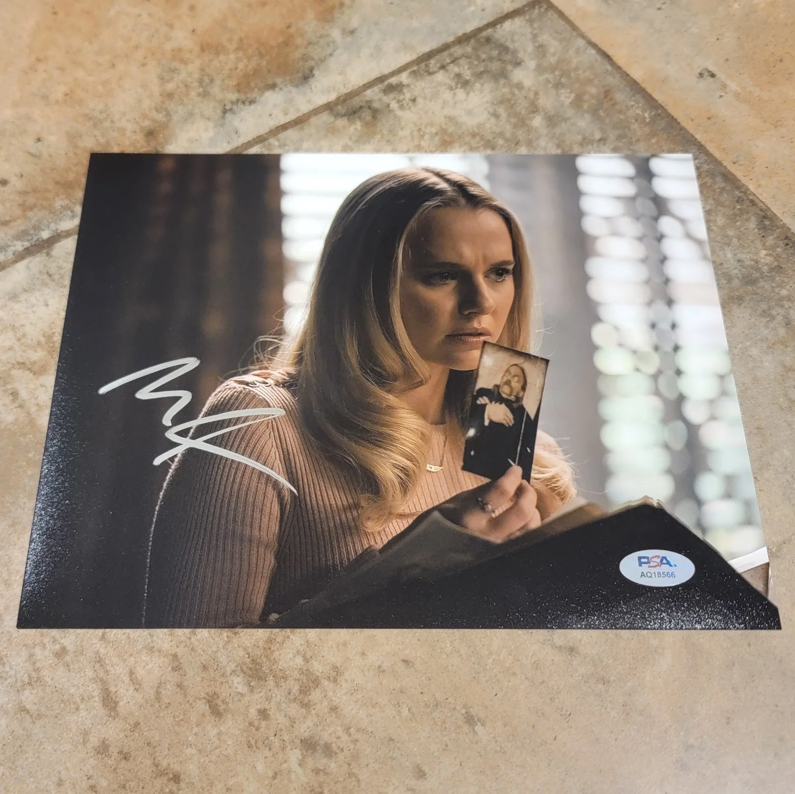 Madison Iseman — Madison Iseman signed 8x10 photo autograph PSA DNA Annabelle Comes Home