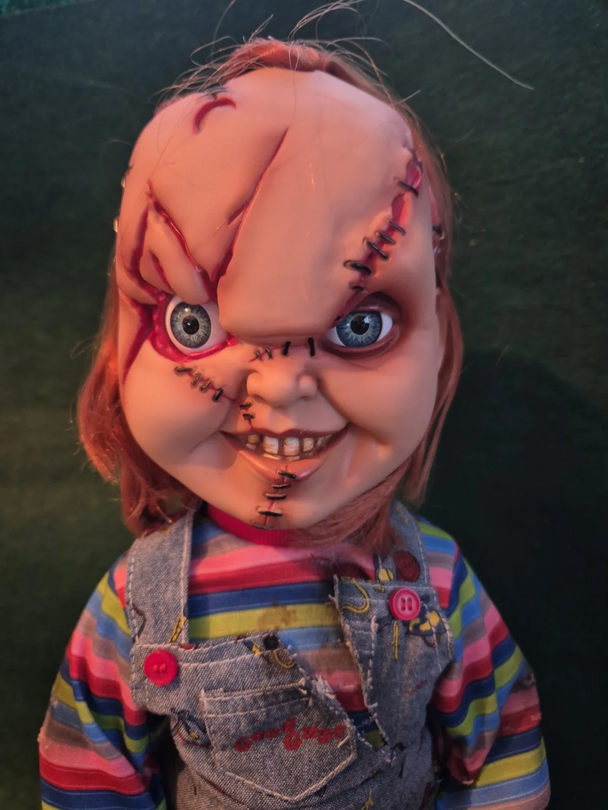 Mezco Chucky 14” Stitched Face Doll Child’s Play Horror – Non Talking, изображение 2