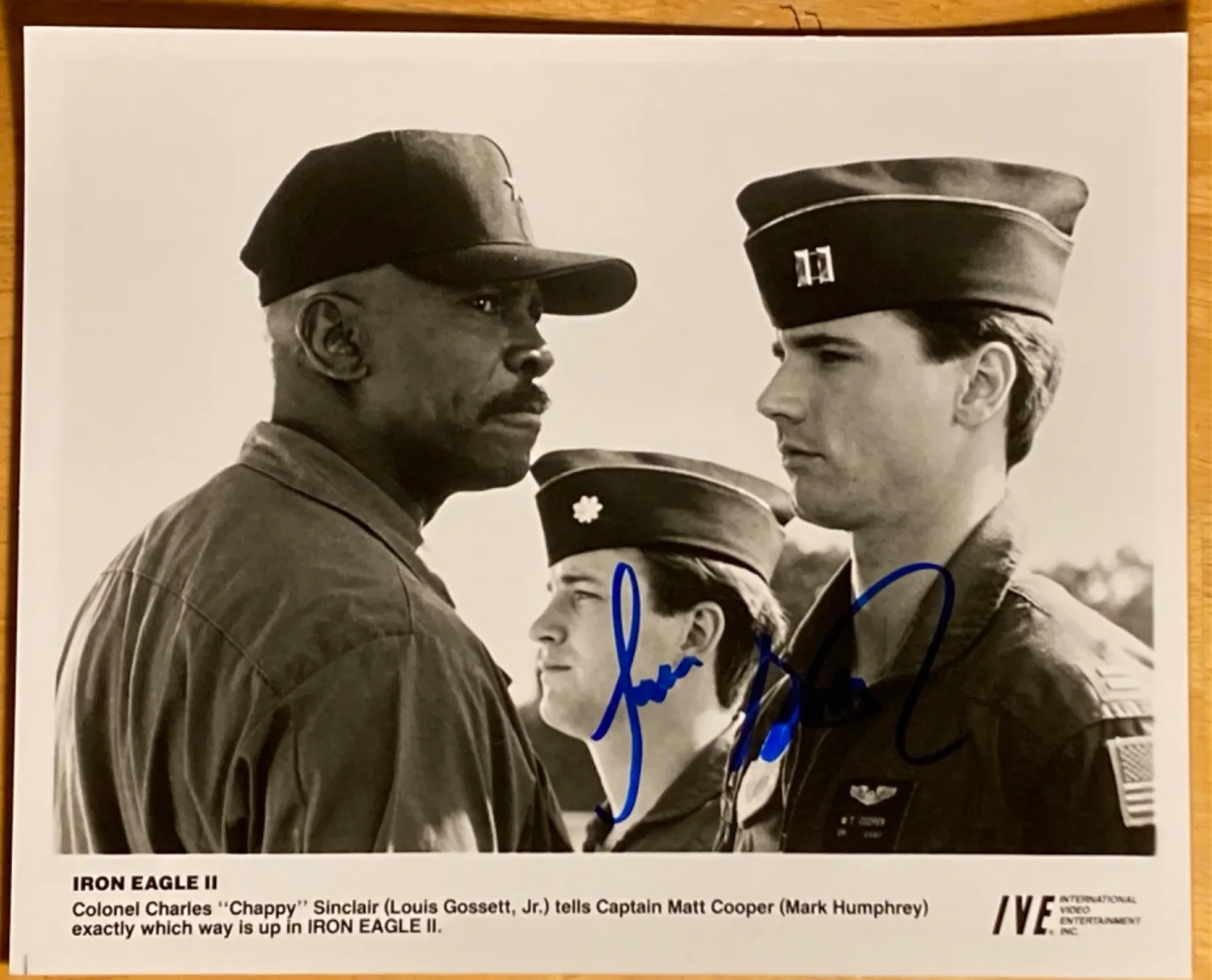 Hand SIGNED Louis Gossetf Jr 10x8 Press Photo Iron Eagle 2 - Col Chappy Sinclair, image 2