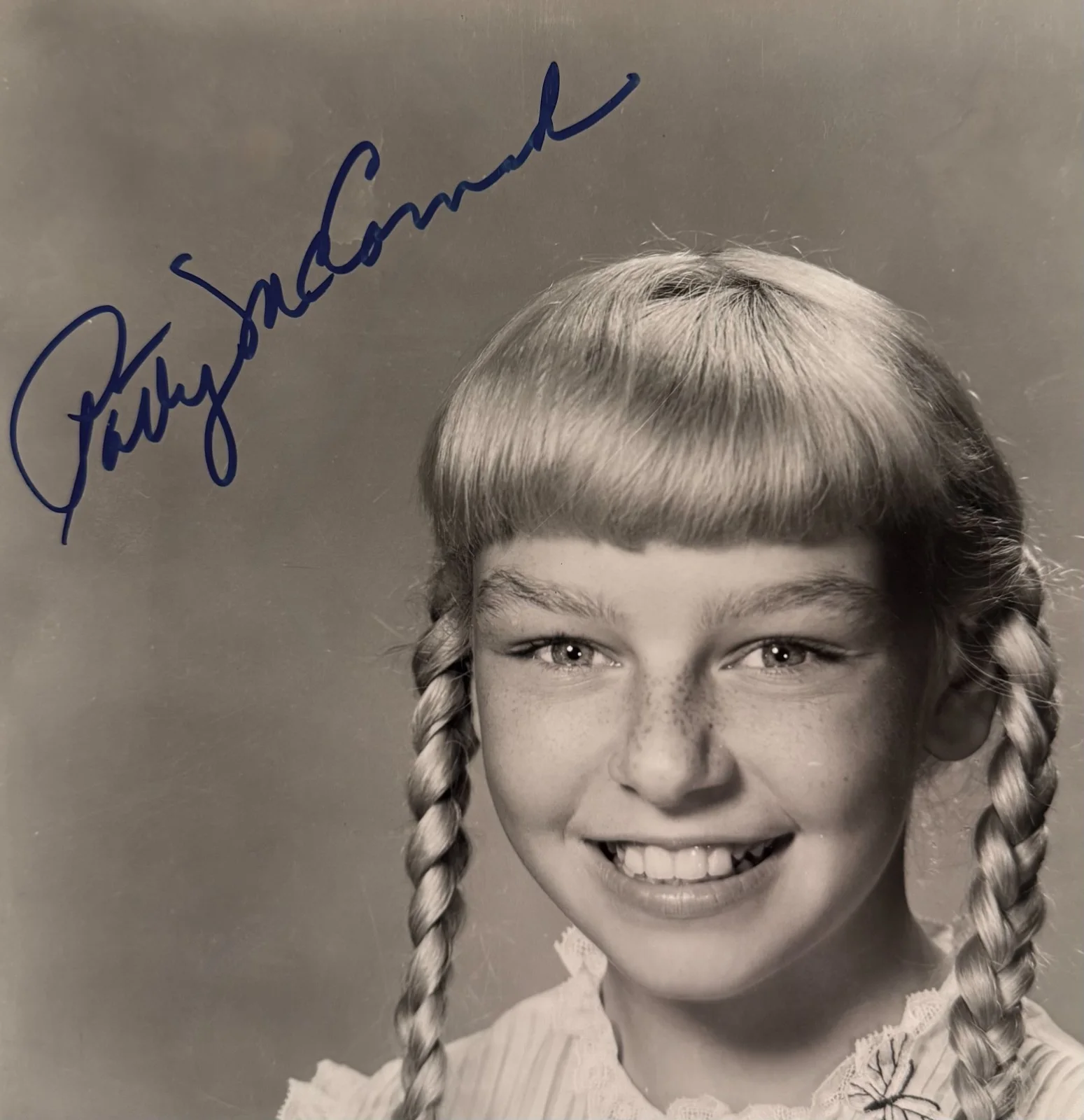 Patty McCormack — PATTY McCORMACK Signed Autograph 8 x 10 Vintage PHOTO The Bad Seed JSA CERTIFIED, image 2