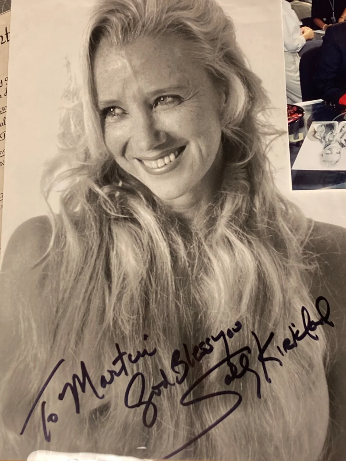 Hand SIGNED Sally Kirkland 9x12 B&W w/COA + Proof Photo - Oversized Book Page, image 2
