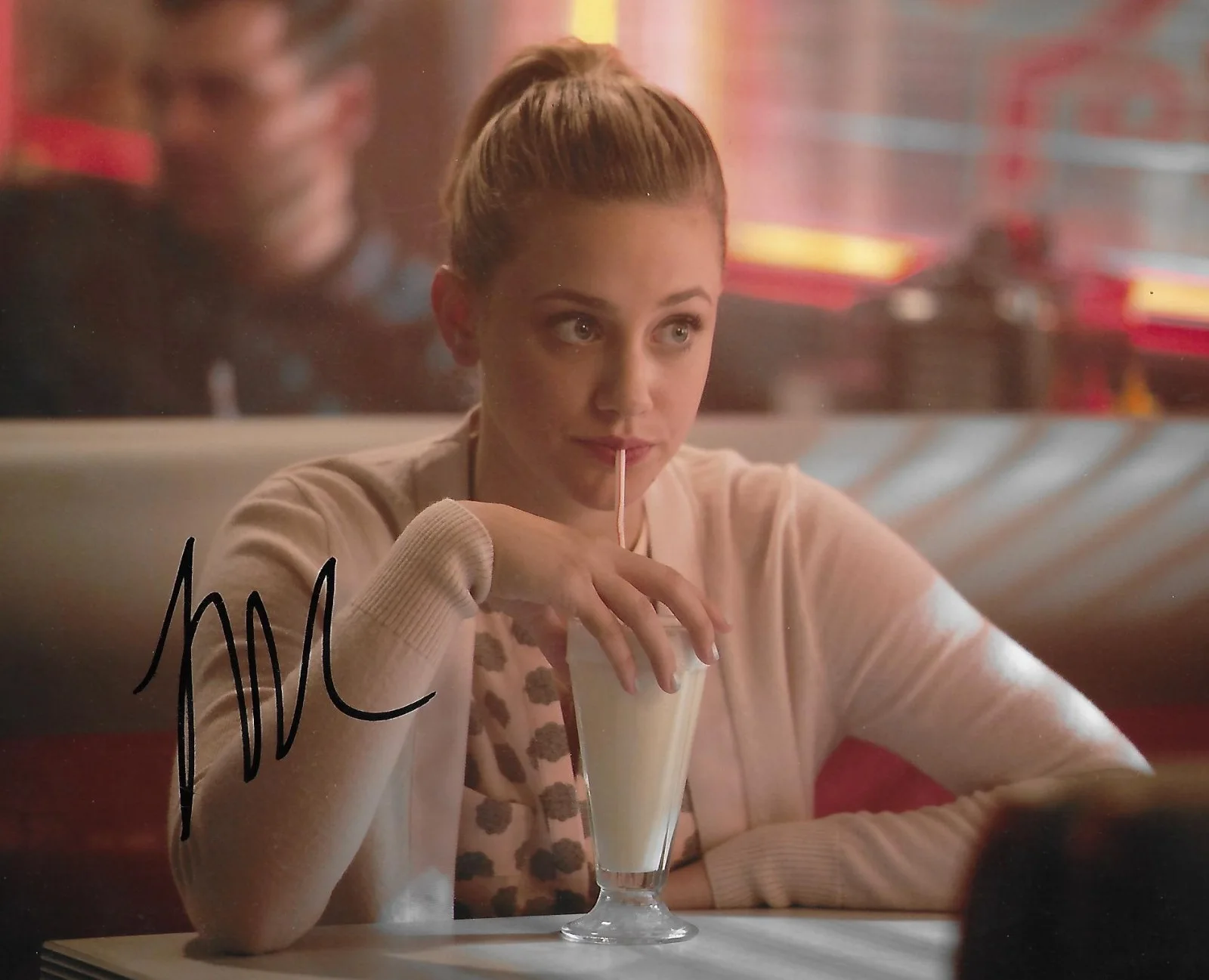 Lili Reinhart — Lili Reinhart signed 8x10 photo Riverdale Actor Sexy RARE COA LOOK!
