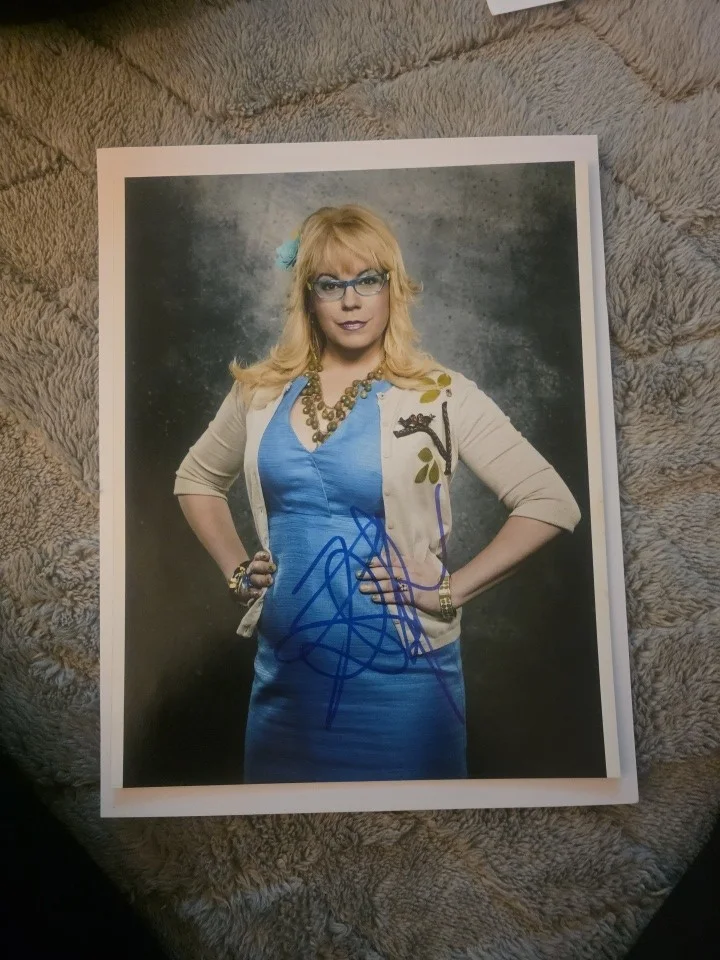 Kirsten Vangsness — Kirsten Vangsness autographed signed 8x10 photo Criminal Minds