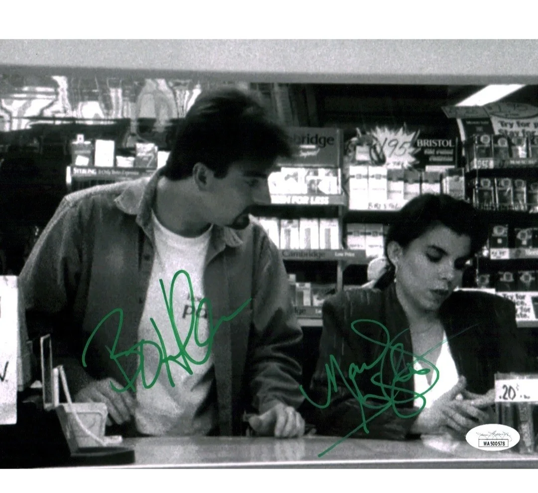 Brian O'Halloran, Marilyn Ghiglotti — Clerks 8x10 Signed Photo O'Halloran, Ghigliotti JSA Certified Autograph