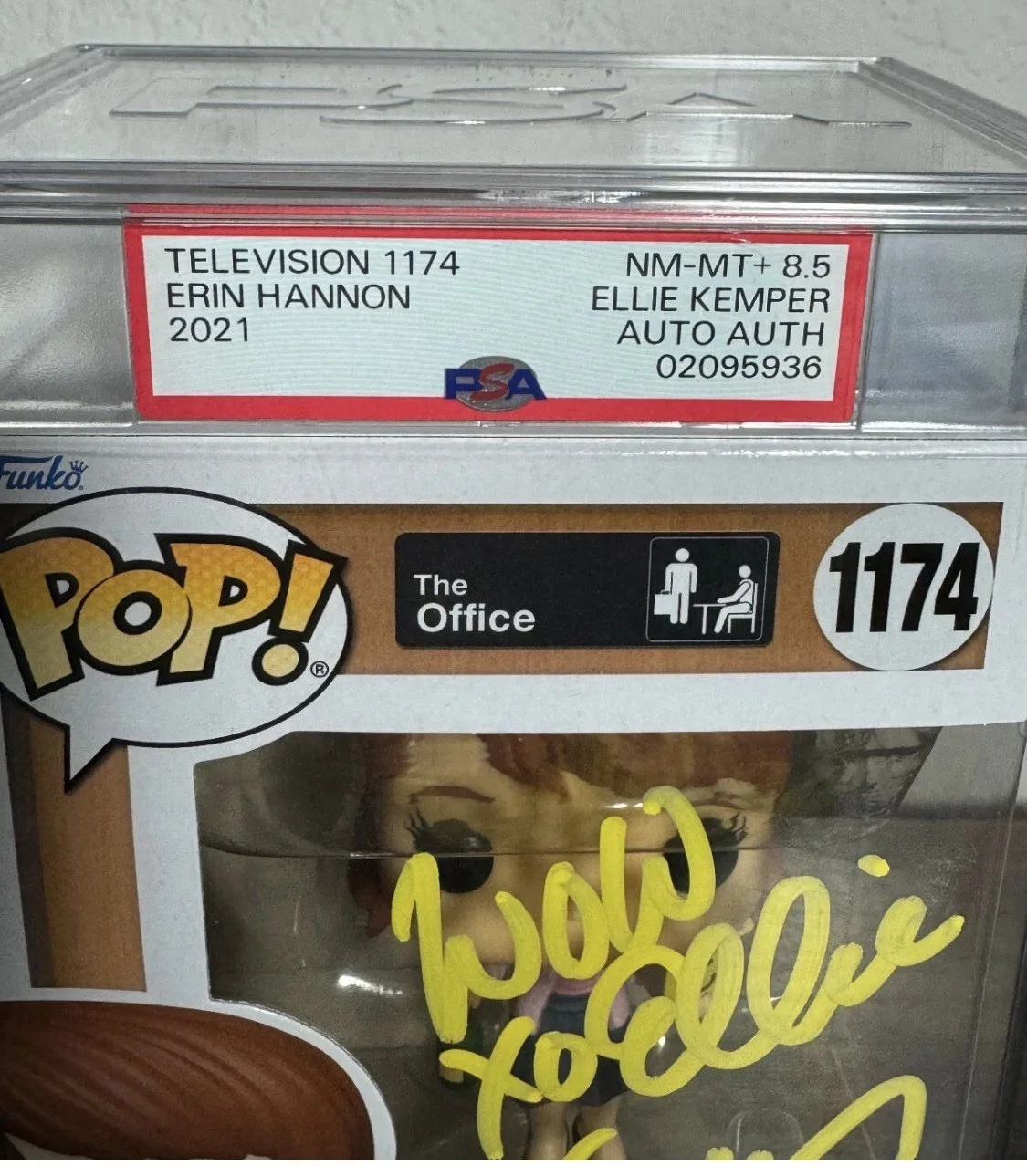 ELLIE KEMPER — SIGNED FUNKO POP! THE OFFICE ERIN HANNON #1174 PSA AUTHENTICATED - Free Shipping, image 4