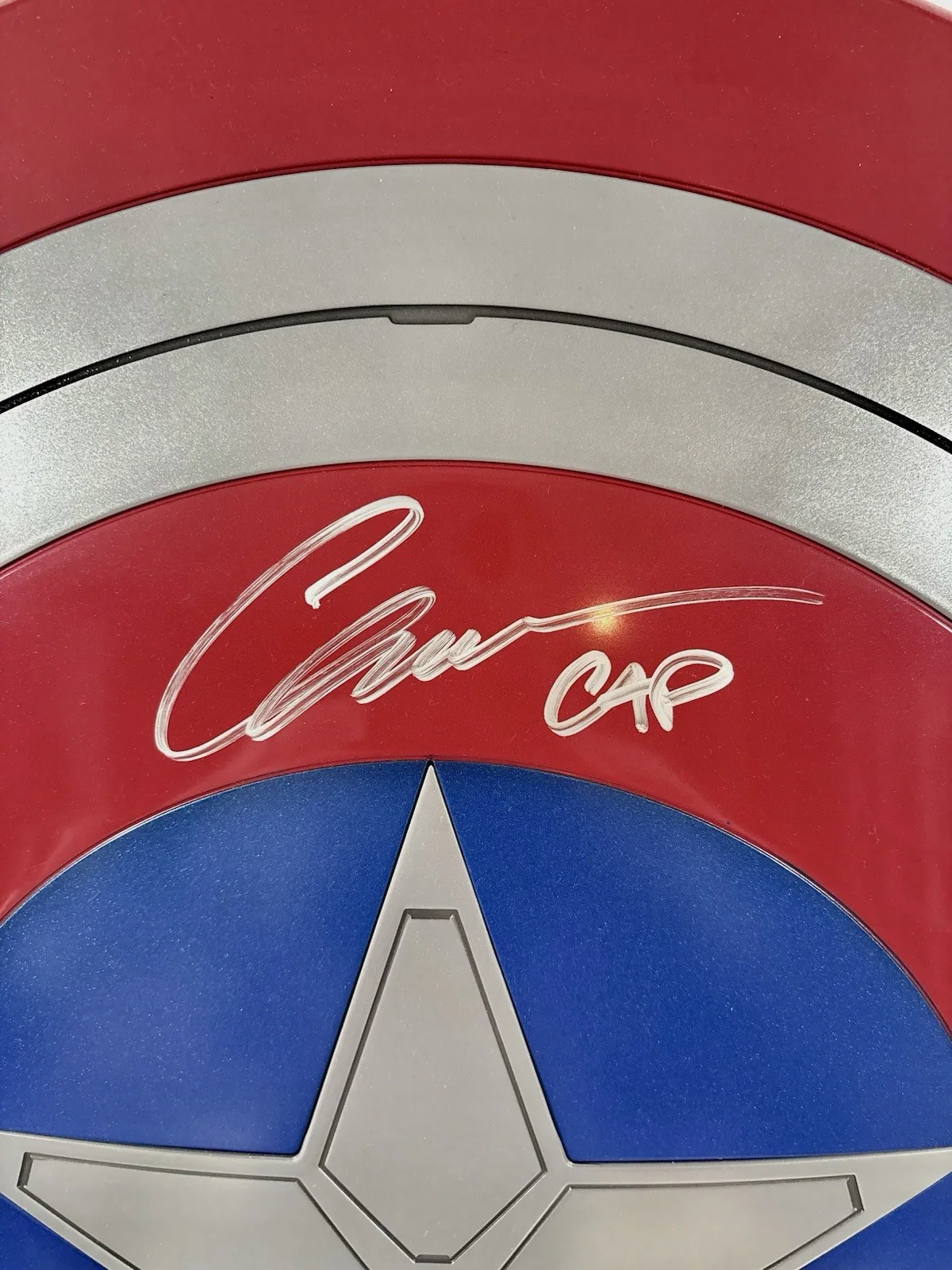 Chris Evans Signed JSA W/ Card 24" Captain America Hasbro Legend Shield 🇺🇸🔥✨, image 2