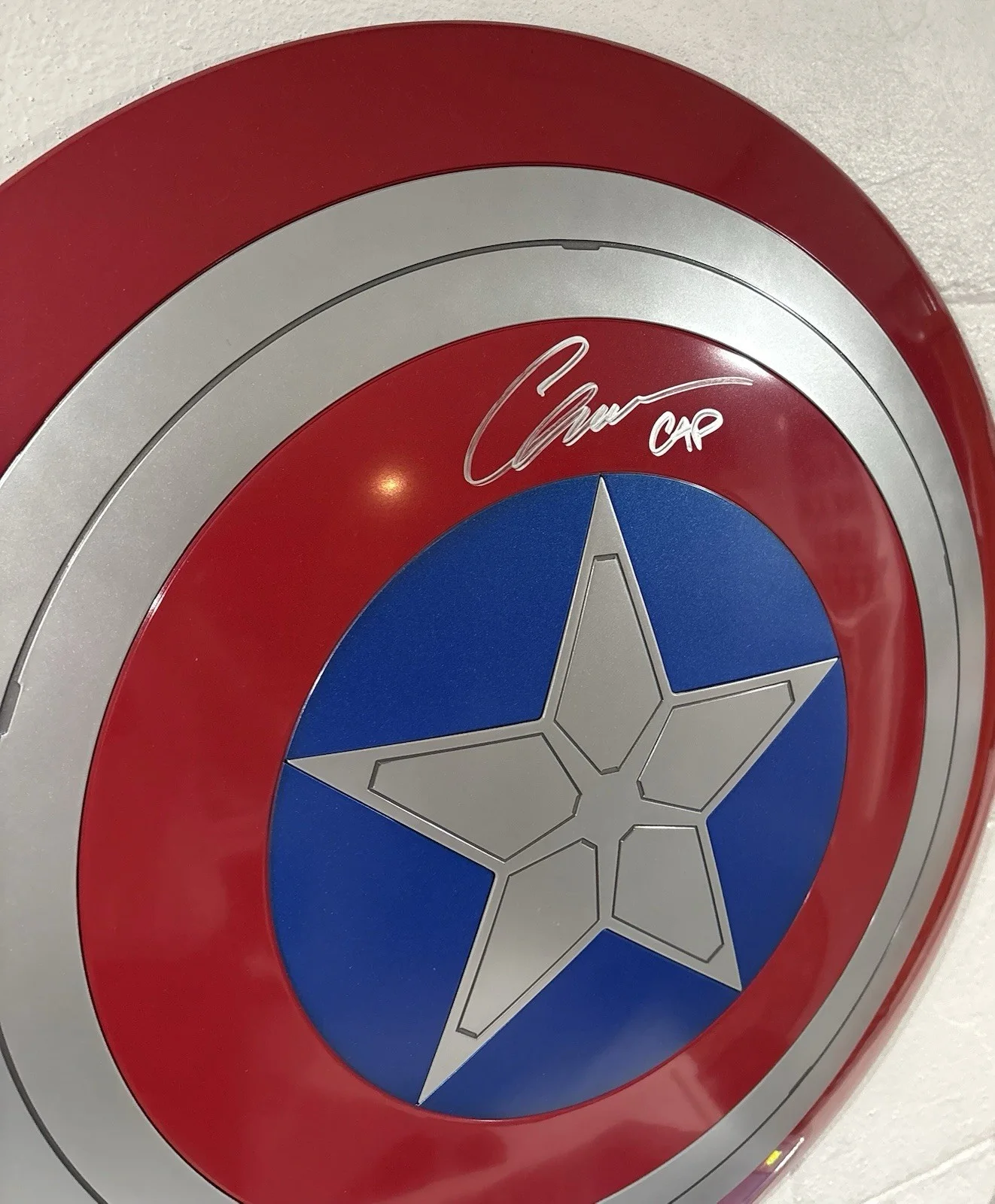 Chris Evans Signed JSA W/ Card 24" Captain America Hasbro Legend Shield 🇺🇸🔥✨, image 3