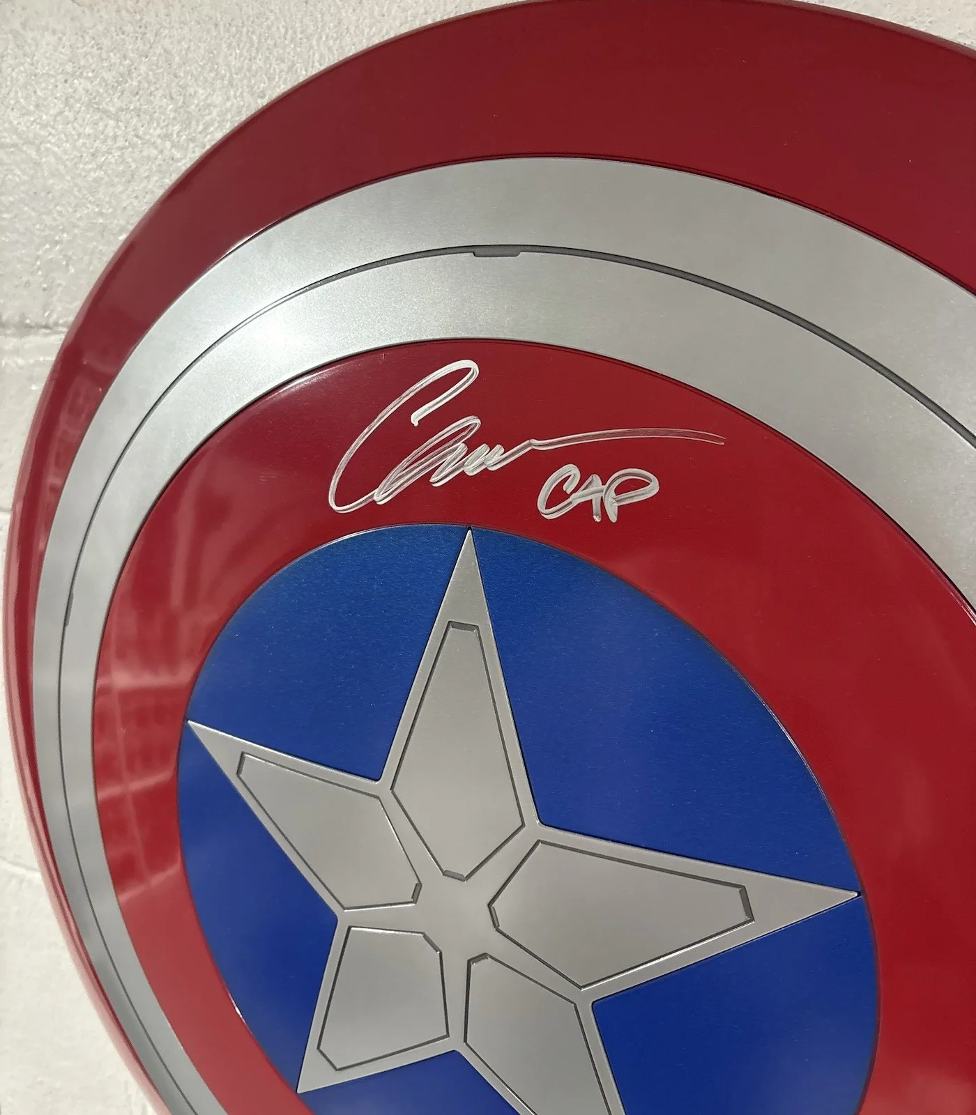 Chris Evans Signed JSA W/ Card 24" Captain America Hasbro Legend Shield 🇺🇸🔥✨, image 4