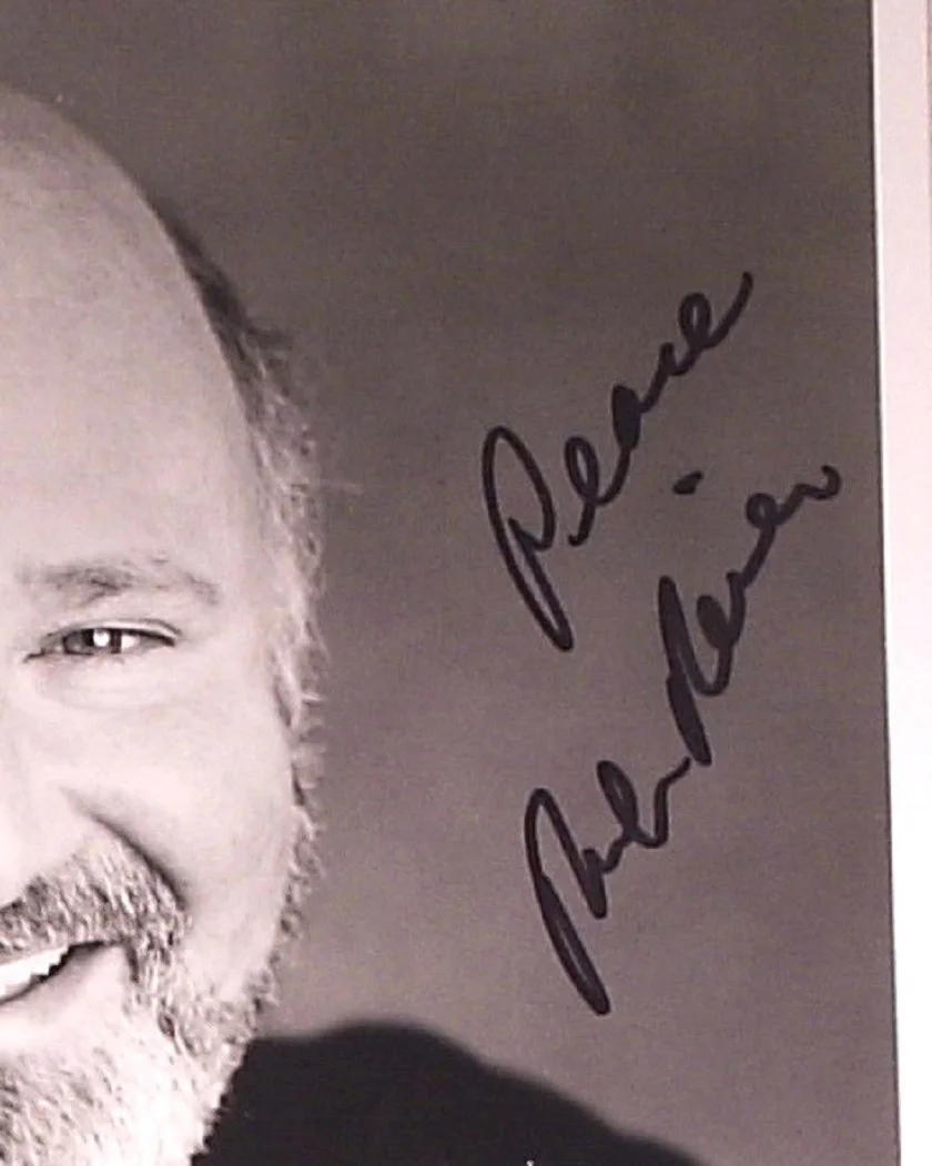 Rob Reiner — Rob Reiner Signed 8 X 10 Black and White Photo All In The Family "Meathead", изображение 2