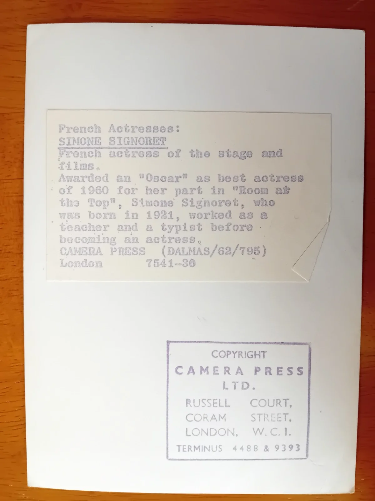 ORIGINAL 1980s 6.5x5” PRESS PHOTO SIMONE SIGNORET, изображение 2
