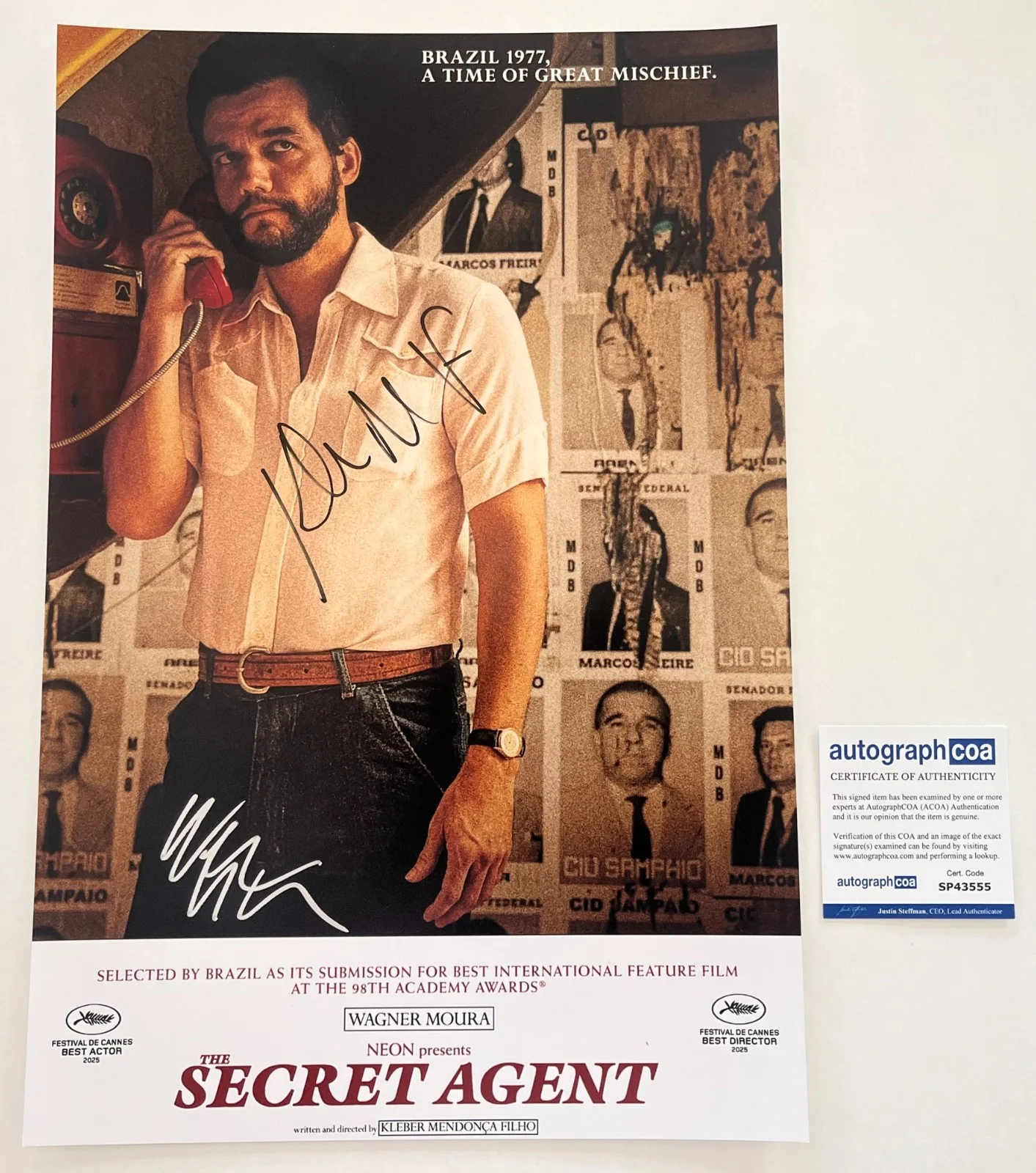 WAGNER MOURA & KLEBER SIGNED THE SECRET AGENT 12x18 PHOTO w/EXACT PROOF & COA, изображение 2