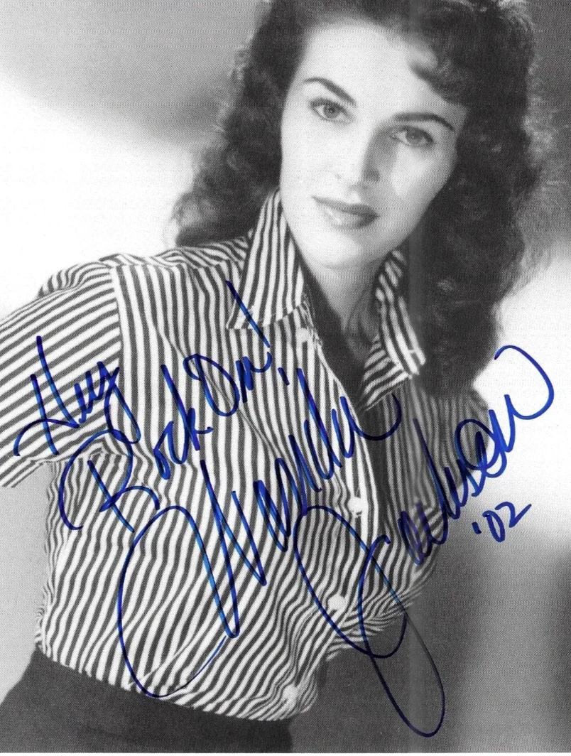 Wanda Jackson signed 8x10 black & white promo photo, image 2