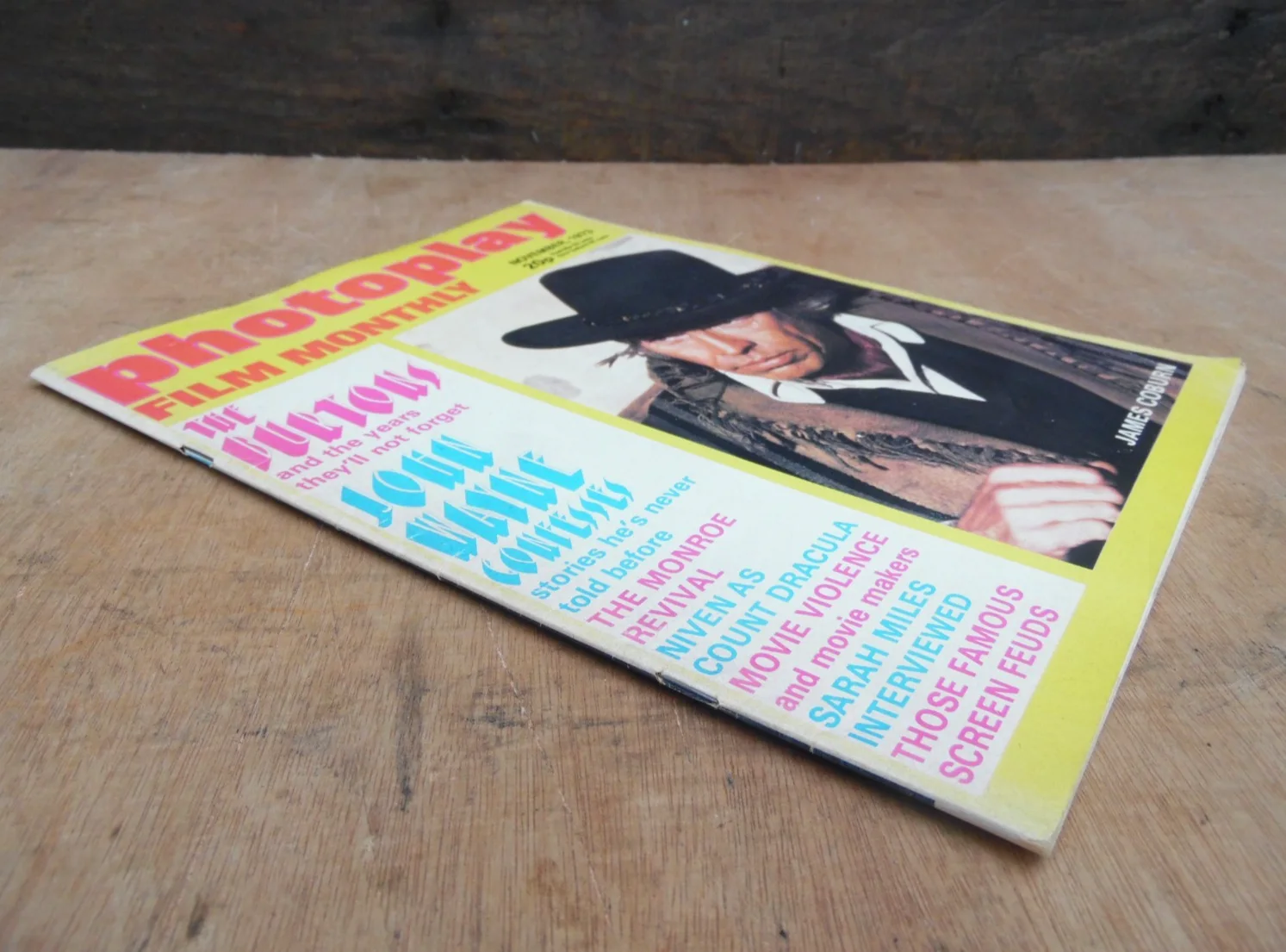 Vintage Photoplay Film Monthly Magazine NOVEMBER 1973 JAMES COBURN Cover, изображение 3