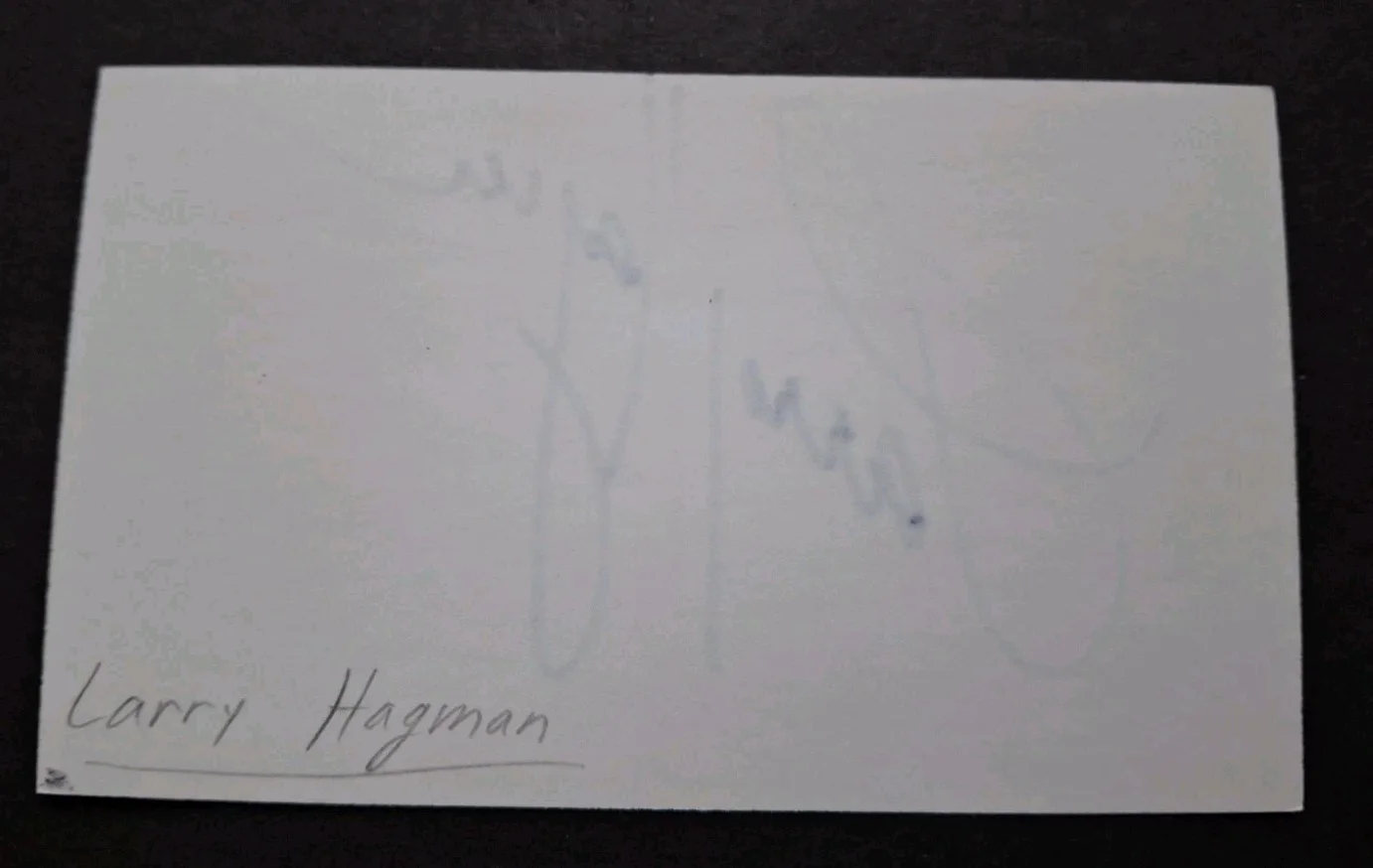 Larry Hagman — LARRY HAGMAN - SIGNED 3x5 Index - "J.R. Ewing" DALLAS/I DREAM OF JEANNIE W/PROOF, изображение 2