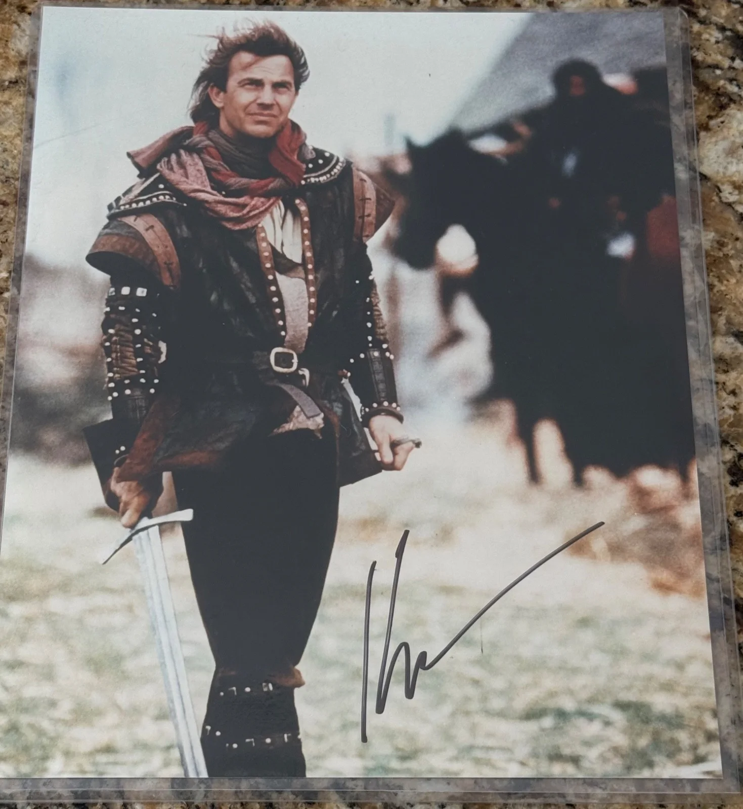 Kevin Costner — Kevin Costner Autographed Photo Lot – Bull Durham & Robin Hood – COA Included, изображение 2