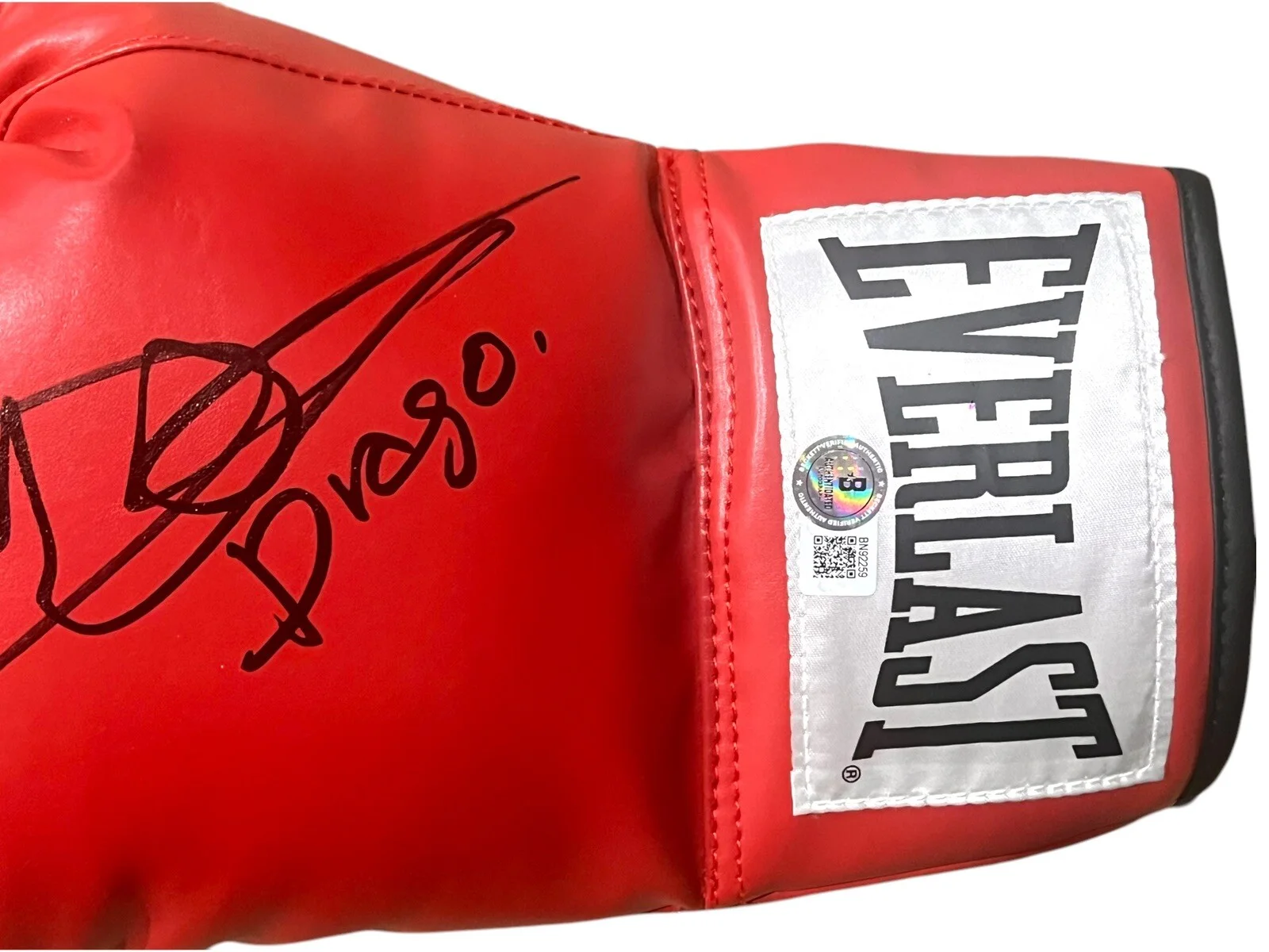 Dolph Lundgren — DOLPH LUNDGREN SIGNED EVERLAST BOXING LEFT GLOVE DRAGO INSCRIPTION BECKETT COA, image 2