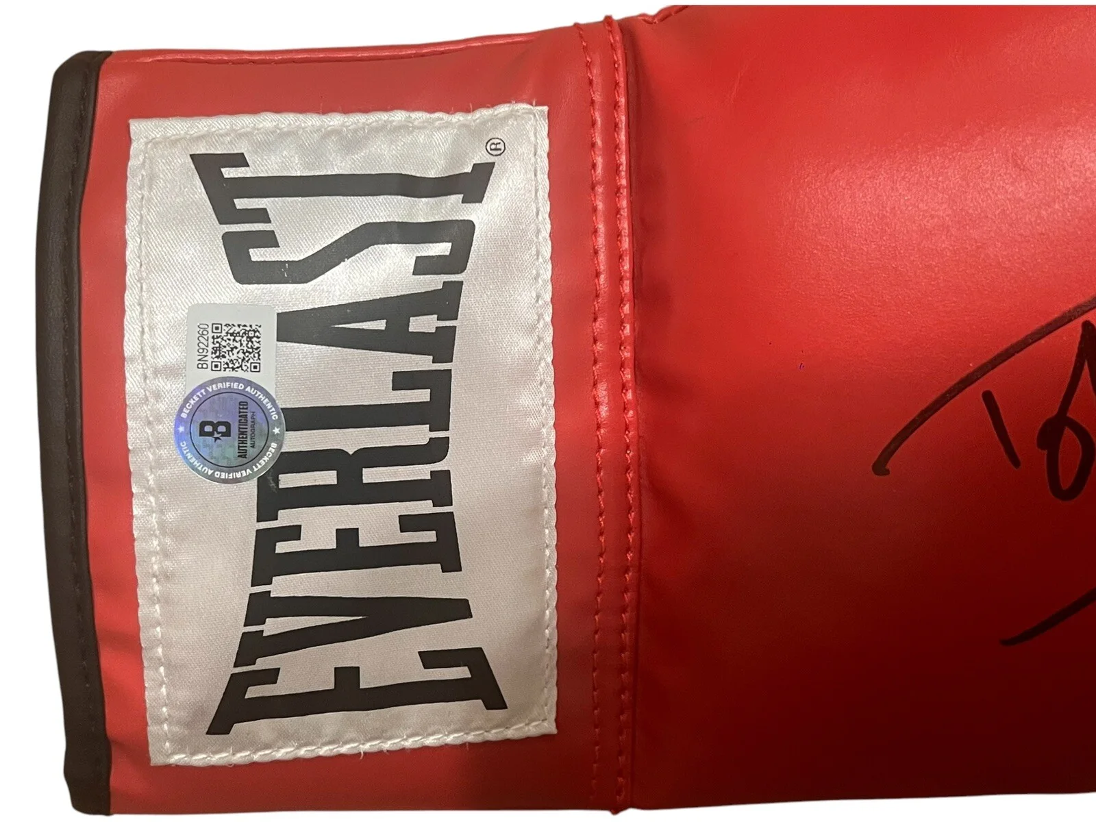 Dolph Lundgren — DOLPH LUNDGREN SIGNED EVERLAST BOXING LEFT GLOVE DRAGO INSCRIPTION BECKETT COA, image 3