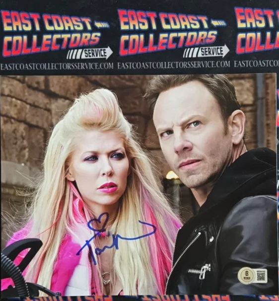 Tara Reid — TARA REID AUTOGRAPHED PHOTO SHARKNADO BECKETT COA HOLOGRAM SEXY MODEL