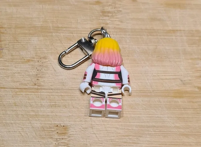 LEGO CUSTOM MARVEL SUPER HEROES GWENPOOL MINIFIGURE KEYCHAIN KEYRING, image 2