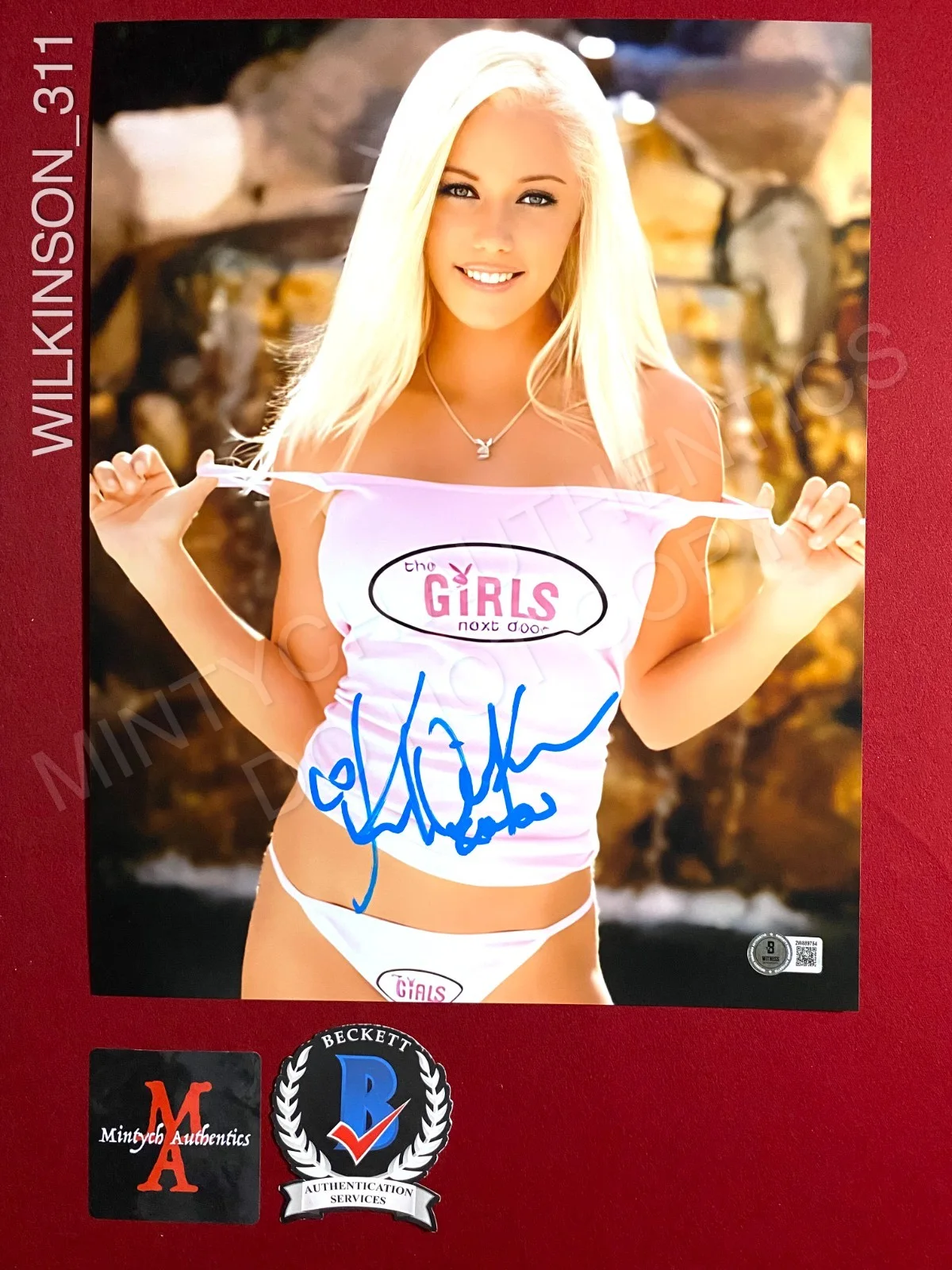 Kendra Wilkinson — Kendra Wilkinson autographed signed 11x14 photo Playboy Beckett COA