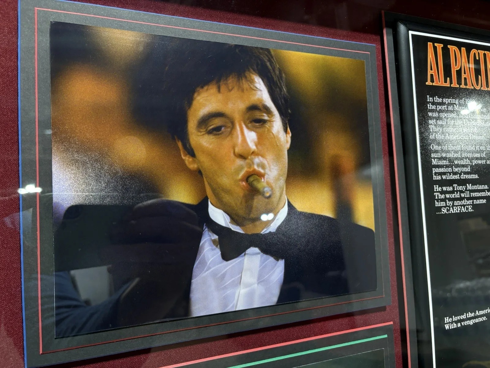 Al Pacino — SCARFACE Signed Shadowbox Display with Prop 46 1/4 x 39 1/4 AL PACINO Autograph, image 2