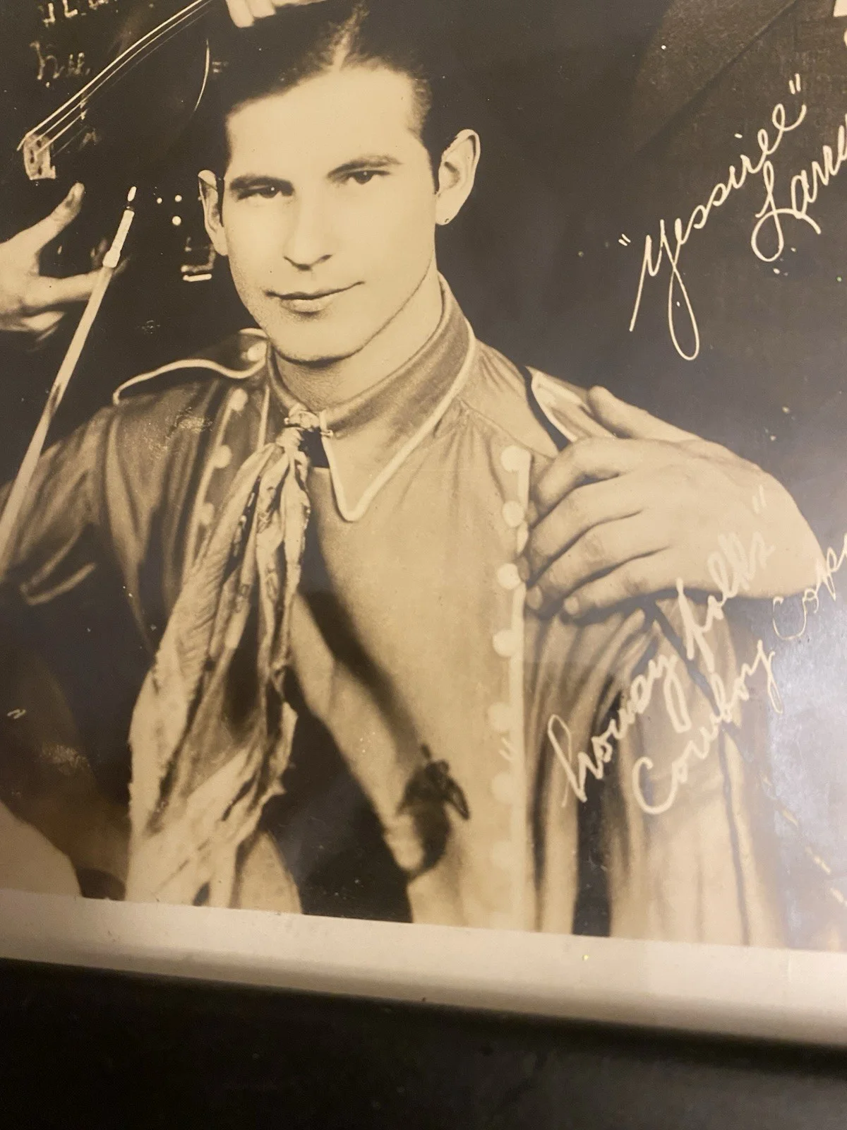 Rare Cowboy Copas Signed Photo With His Manager and His Band Partner 80 yearsago, изображение 3