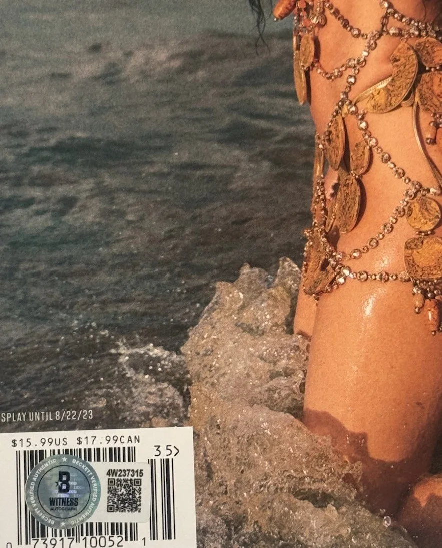 Megan Fox — MEGAN FOX SIGNED SPORTS ILLUSTRATED SWIMSUIT ISSUE BECKETT BAS, image 2