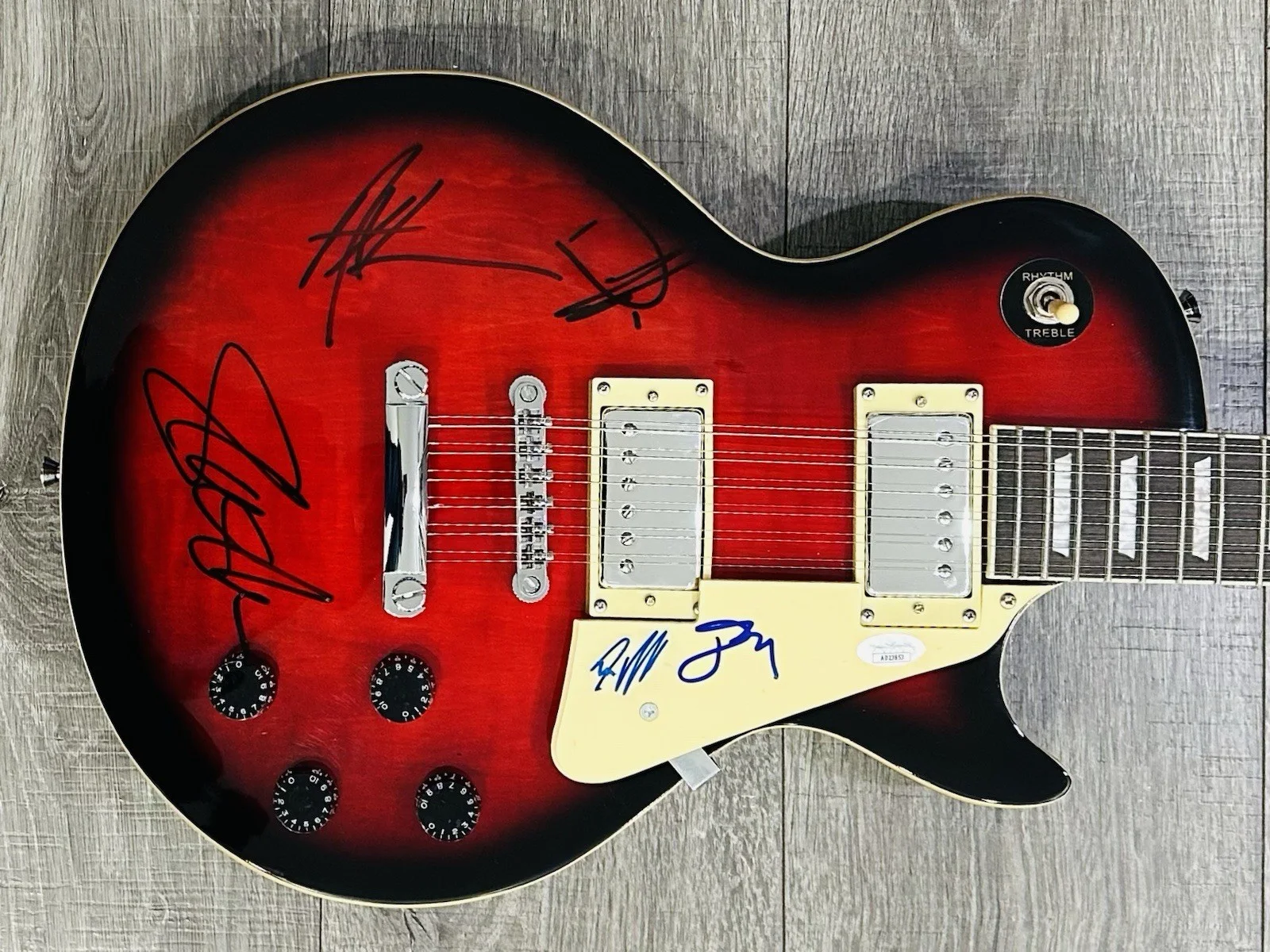Guns N Roses Signed Guitar Axl Rose Duff Steven Adler Izzy Slash Autographed JSA, изображение 2