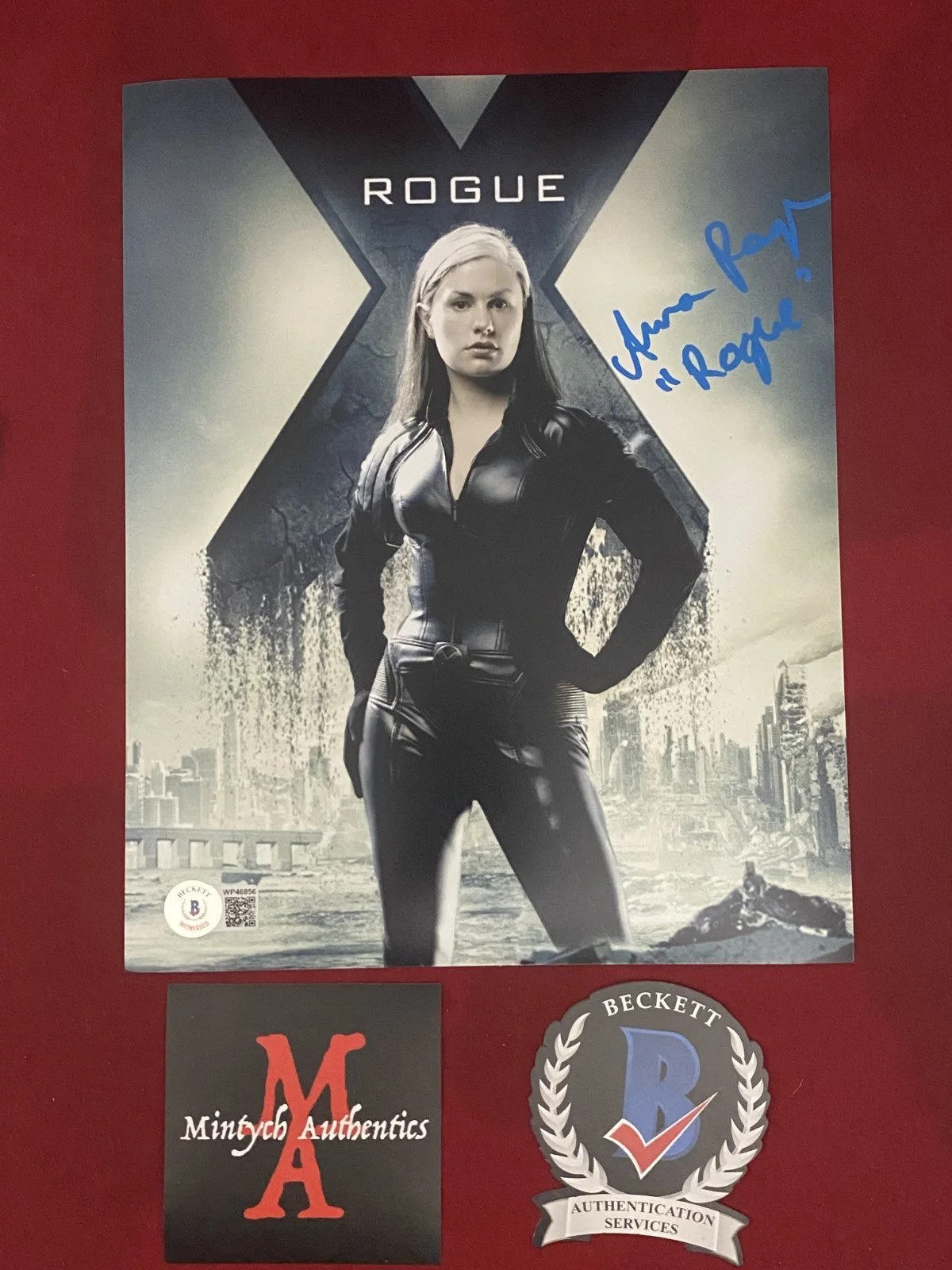 Anna Paquin — Anna Paquin autographed signed 8x10 photo X-Men Rogue Beckett COA