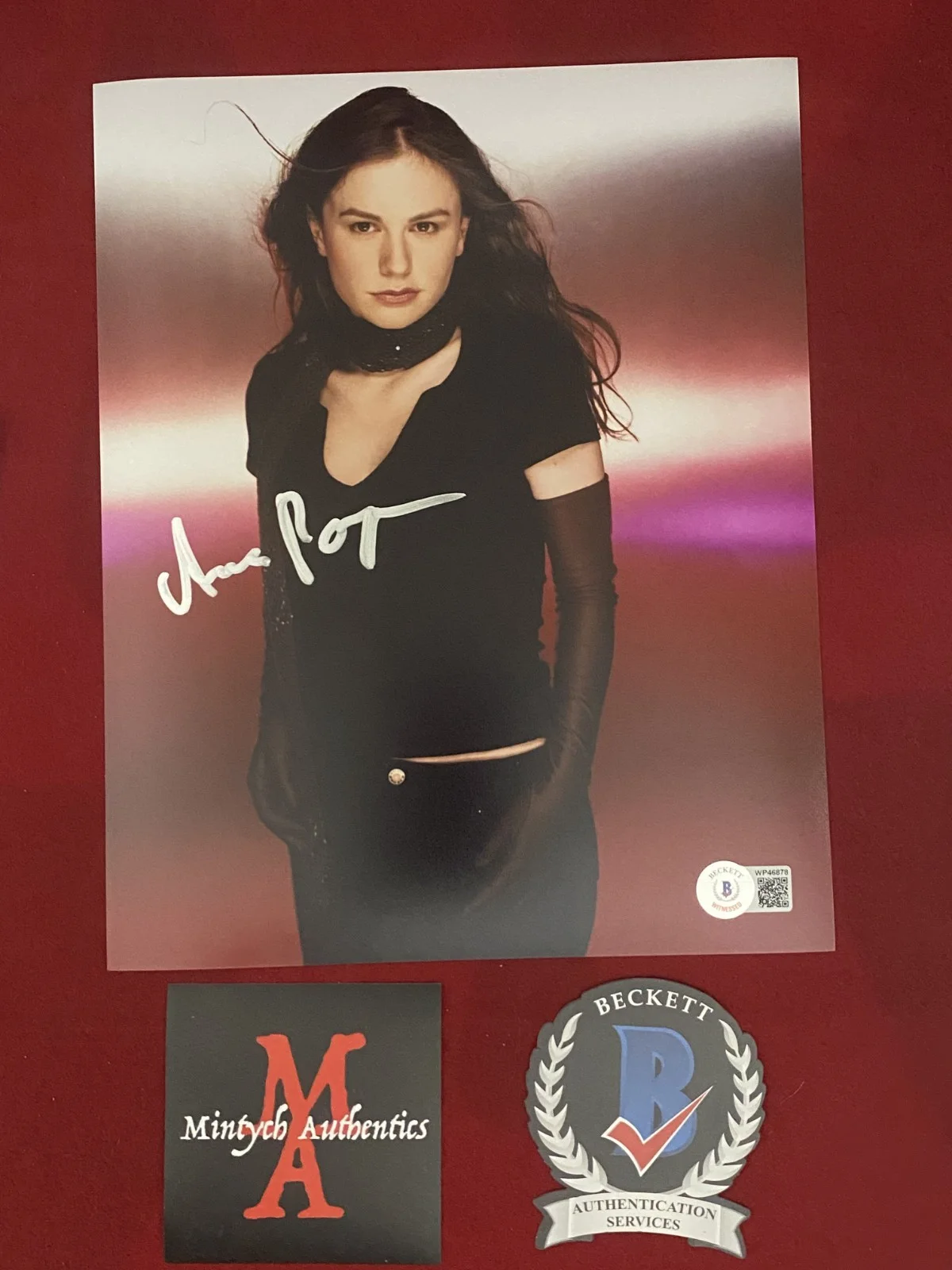 Anna Paquin — Anna Paquin autographed signed 8x10 photo X-Men Rogue Beckett COA