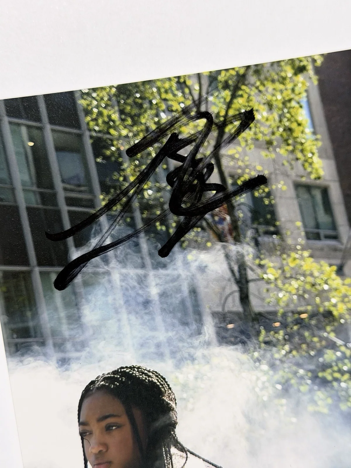 Leah Jeffries signed 8x10 photo Percy Jackson no cos, изображение 2
