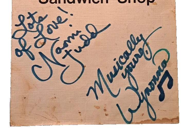 THE JUDDS Signed Vintage 1984 Menu Autograph NAOMI & WYNONNA Inscribed, image 3