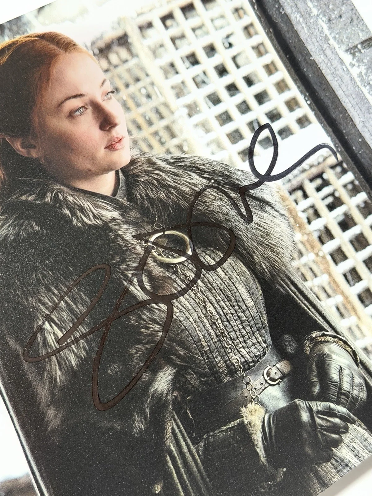 Sophie Turner signed 8x10 Game Of Thrones Lara Croft no coa, изображение 3