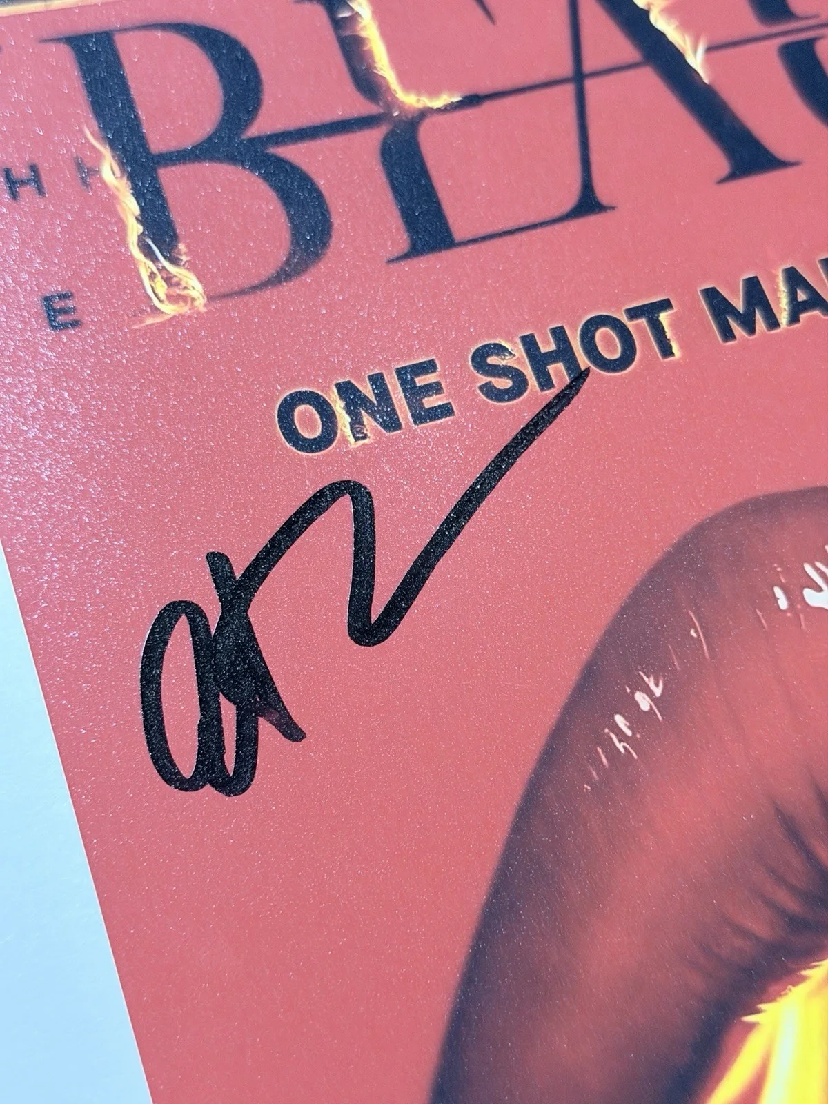 Ashton Kutcher and Anthony Ramos signed 8x10 The Beauty no coa, изображение 3