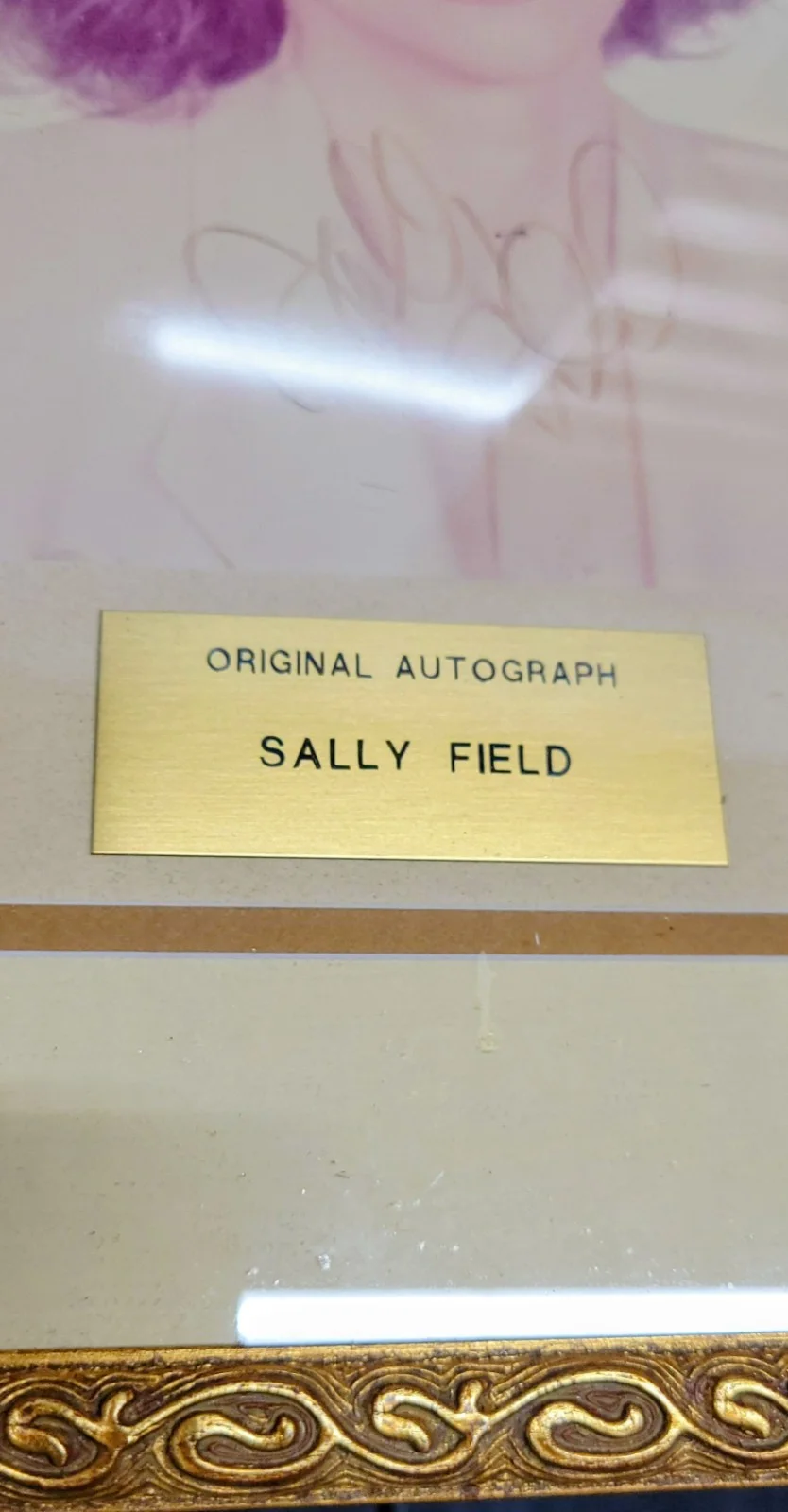 Sally Fields — Vintage SALLY FIELDS Signed Autographed Photo Photograph Walt Disney COA, изображение 3