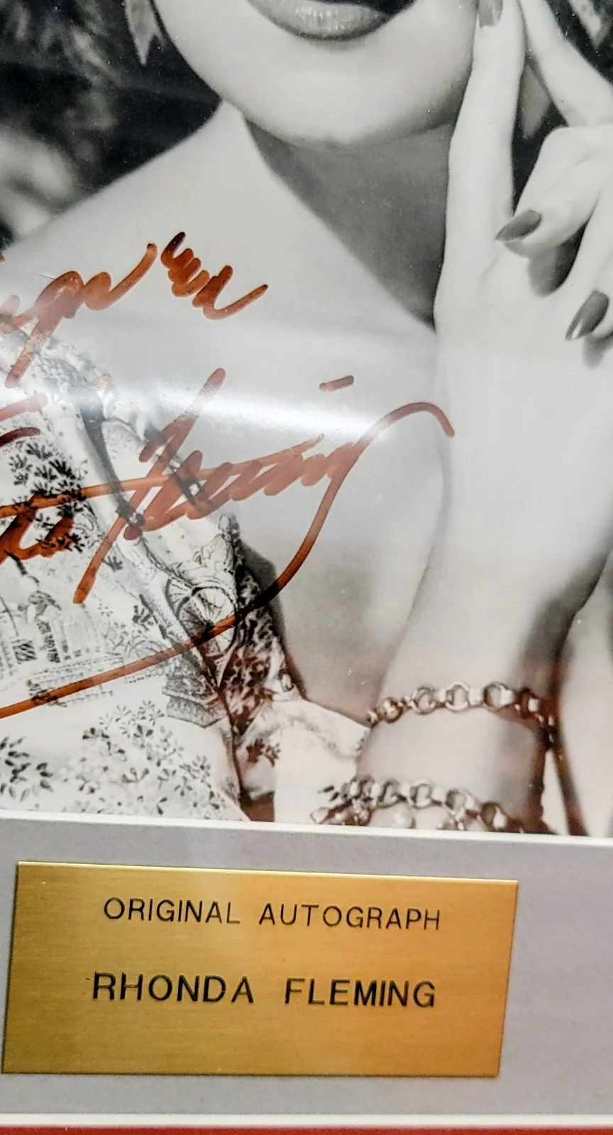Rhonda Fleming — Vintage RHONDA FLEMING Signed Autographed Photo Photograph Walt Disney COA, изображение 3