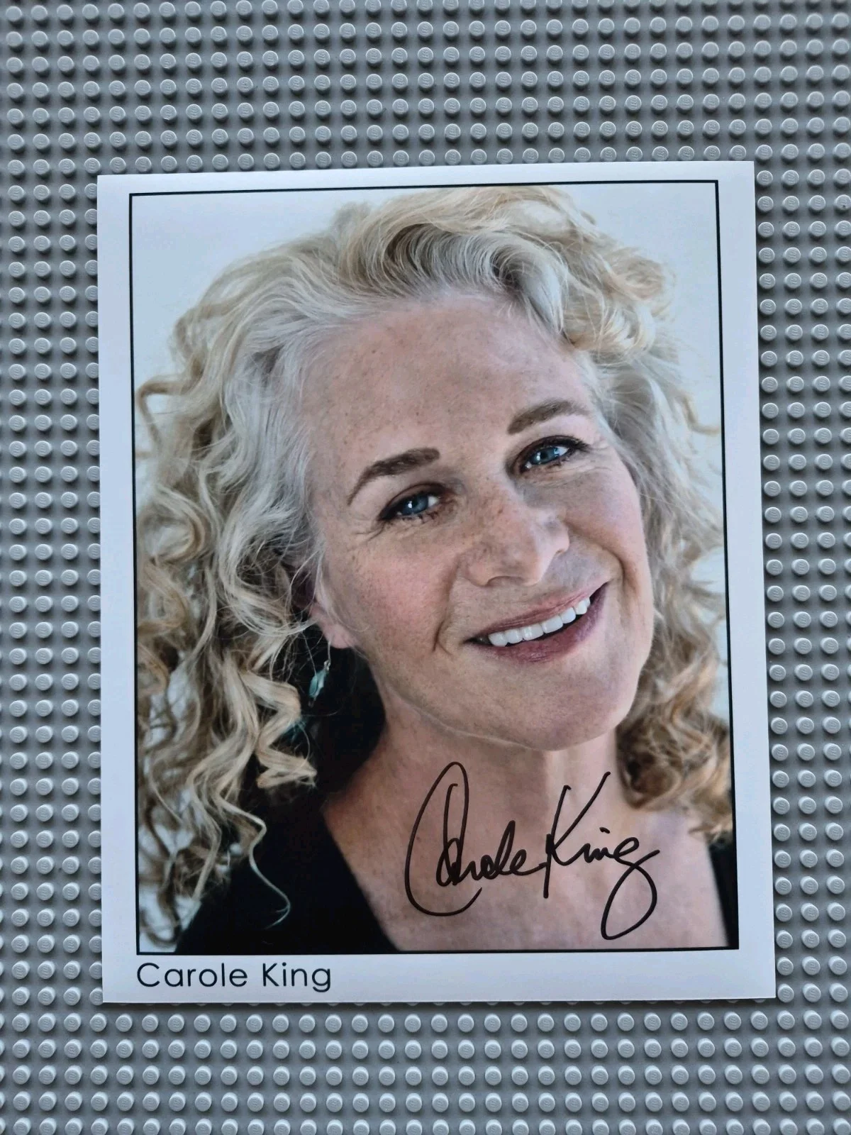 Carole King Singer ,Composer, Superstar Signed Autographed 8X10 Color Photo, image 2
