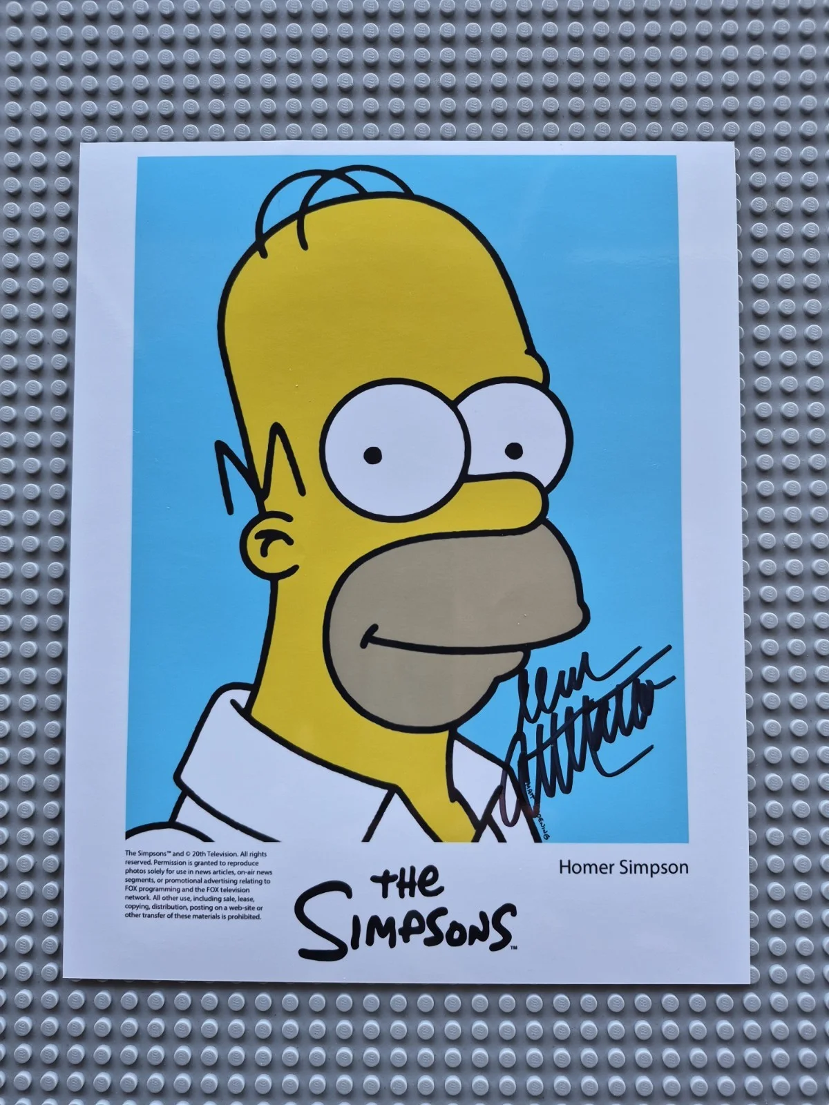 Dan Castellaneta — Dan Castellaneta Voice actor, "Homer Simpson" Signed 8X10 NO INSCRIPTION !, изображение 2