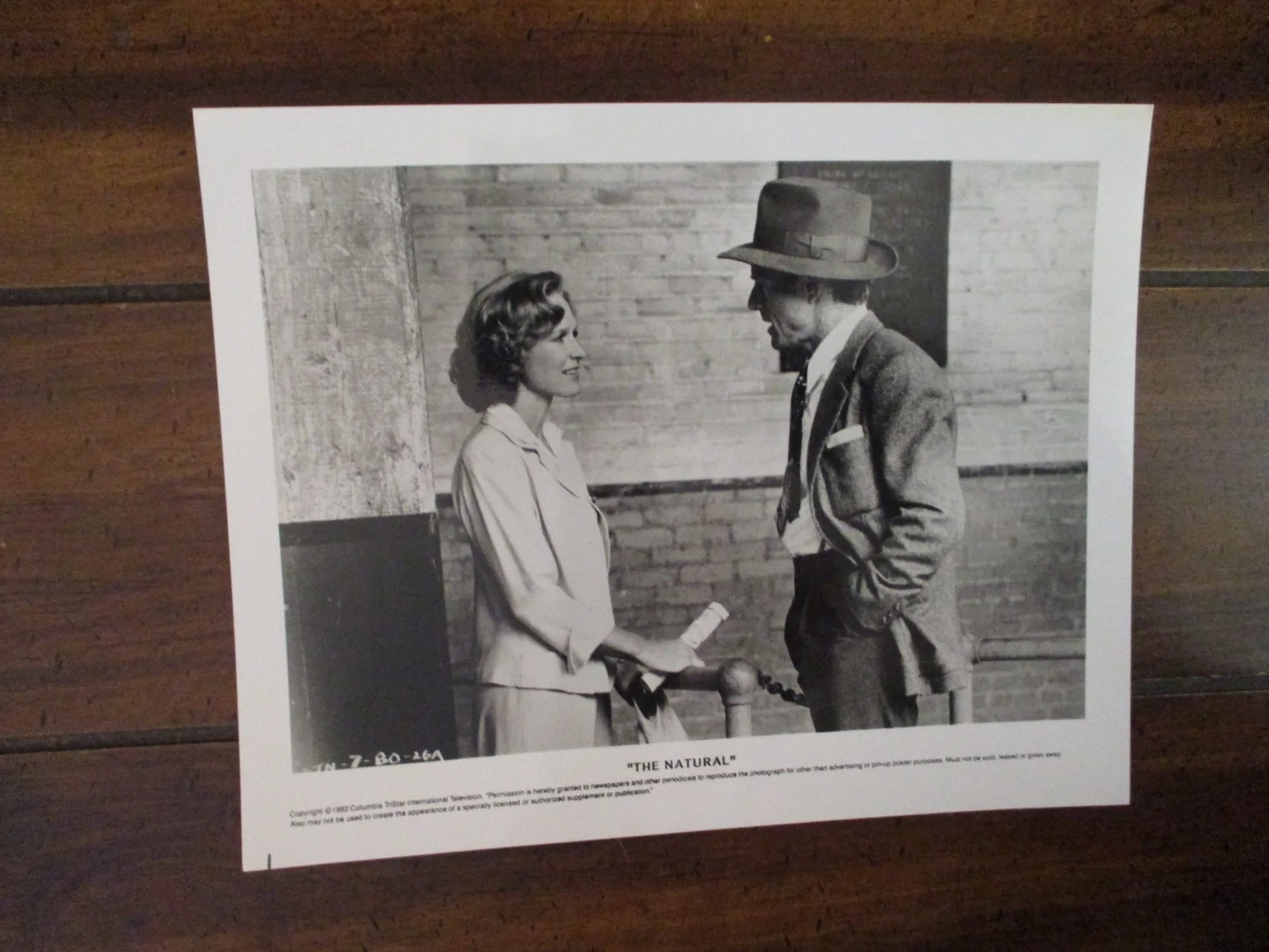 Robert Redford/Glenn Close("THE NATURAL")1992 10 x 8 Black & White Press Photo, image 2