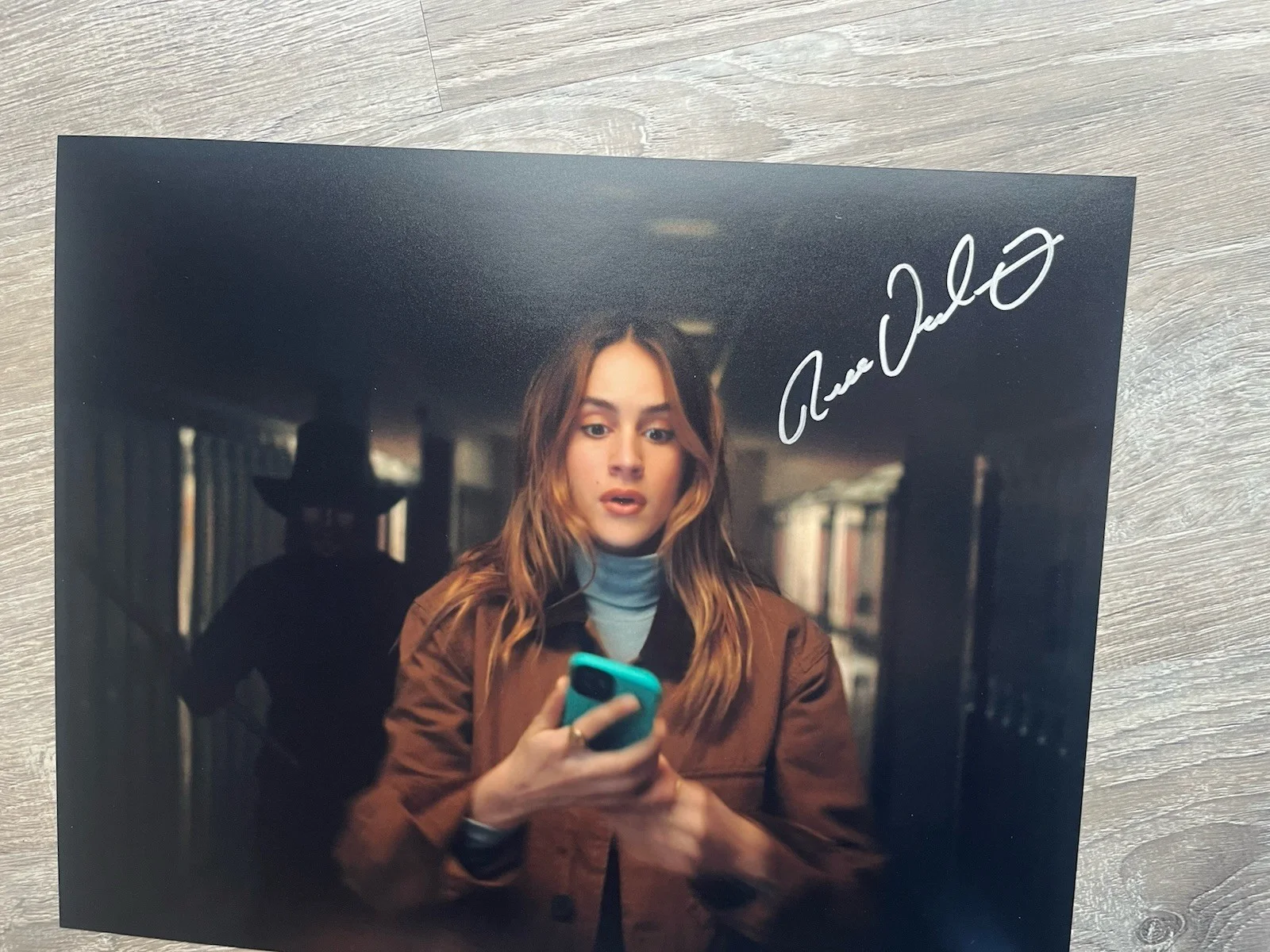Nell Verlaque — Nell Verlaque Signed Thanksgiving 11x14 Photo JSA COA Horrror Autograph, изображение 5