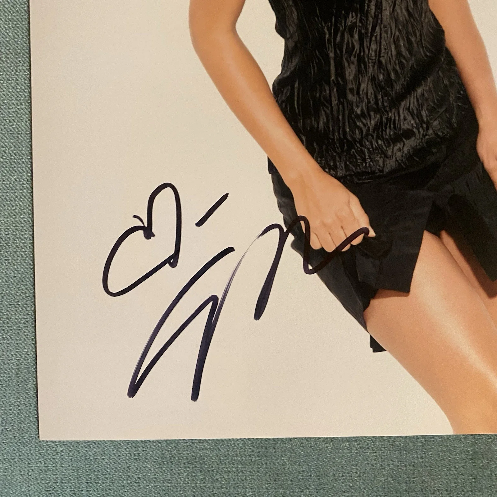 Eva LaRue — Eva LaRue Autographed Signed 8x10 Photo CSI Miami All My Children, изображение 2