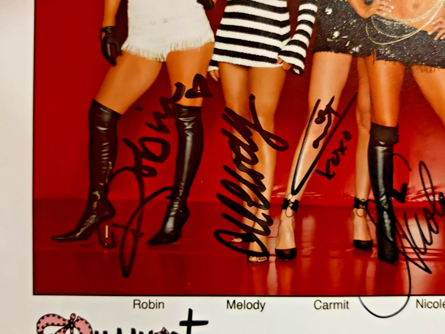 ROBIN, CARMIT, ASHLEY, NICOLE, JESSICA, MELODY, KIMBERLY — THE PUSSYCAT DOLLS SIGNED AUTOGRAPHED X7 8X10 PHOTO DON'T CHA BUTTONS RARE PSA, изображение 4