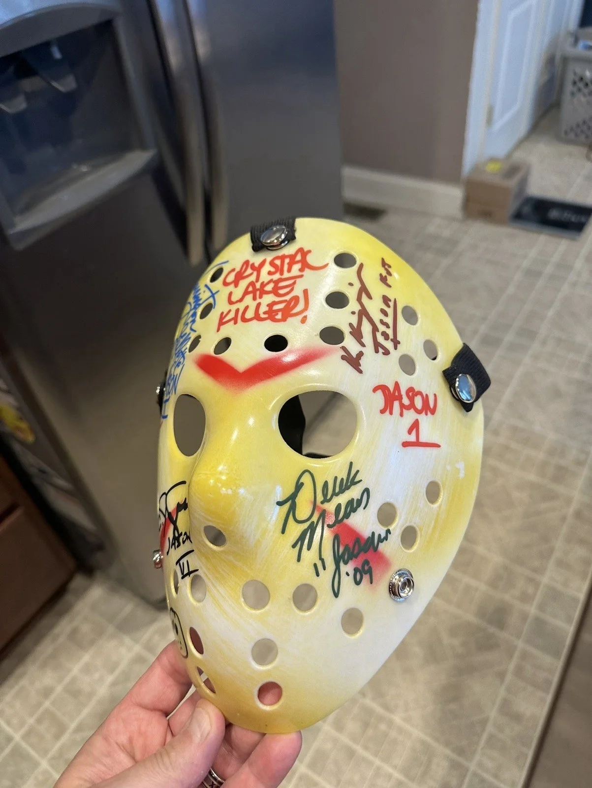C.J. Graham, Jason II, Jason 1, Jason 09 — Friday the 13th Jason Voorhees Multi-Signed Hockey Mask signed by 5 Jason’s, изображение 3